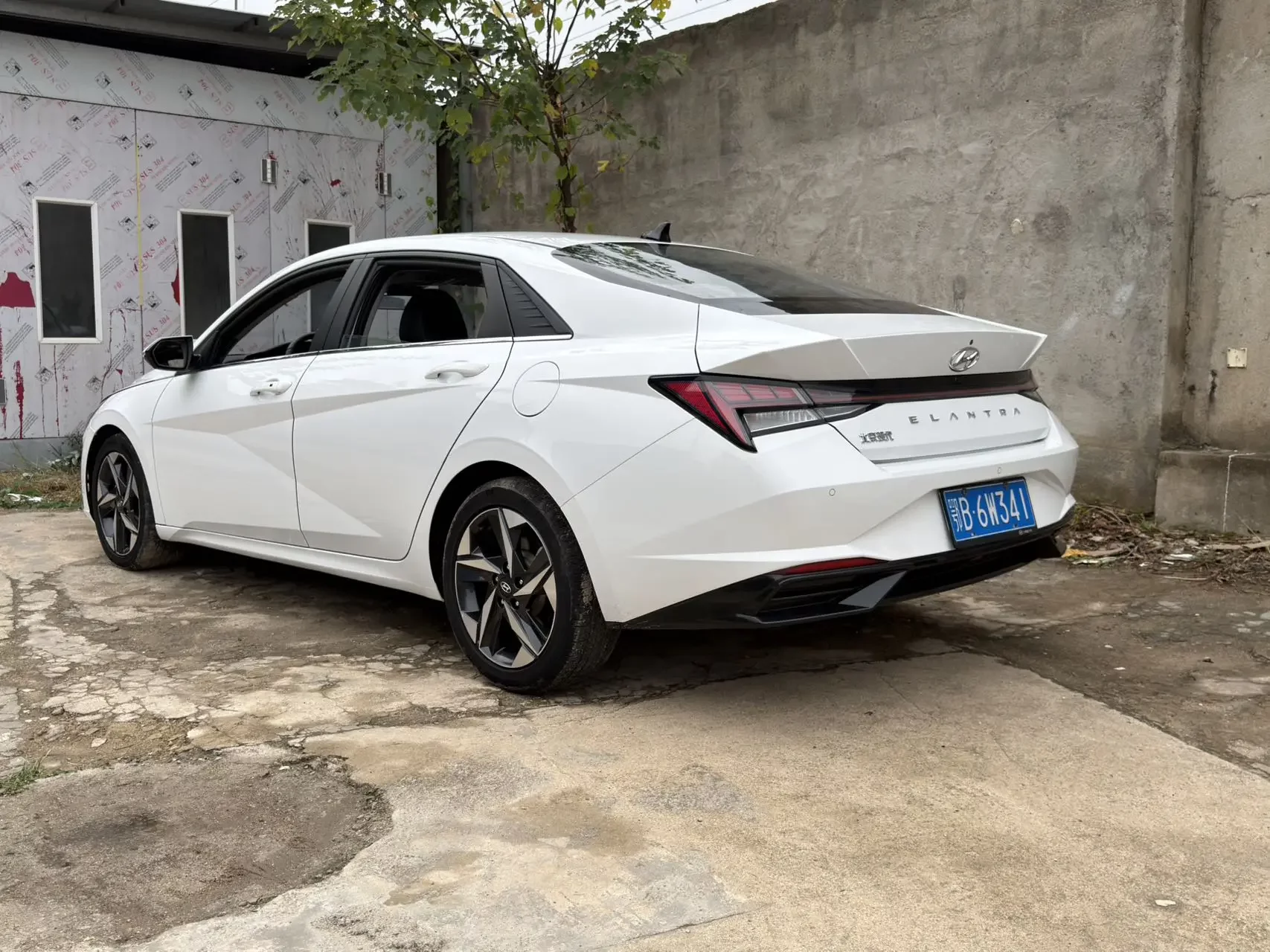 Hyundai Elantra