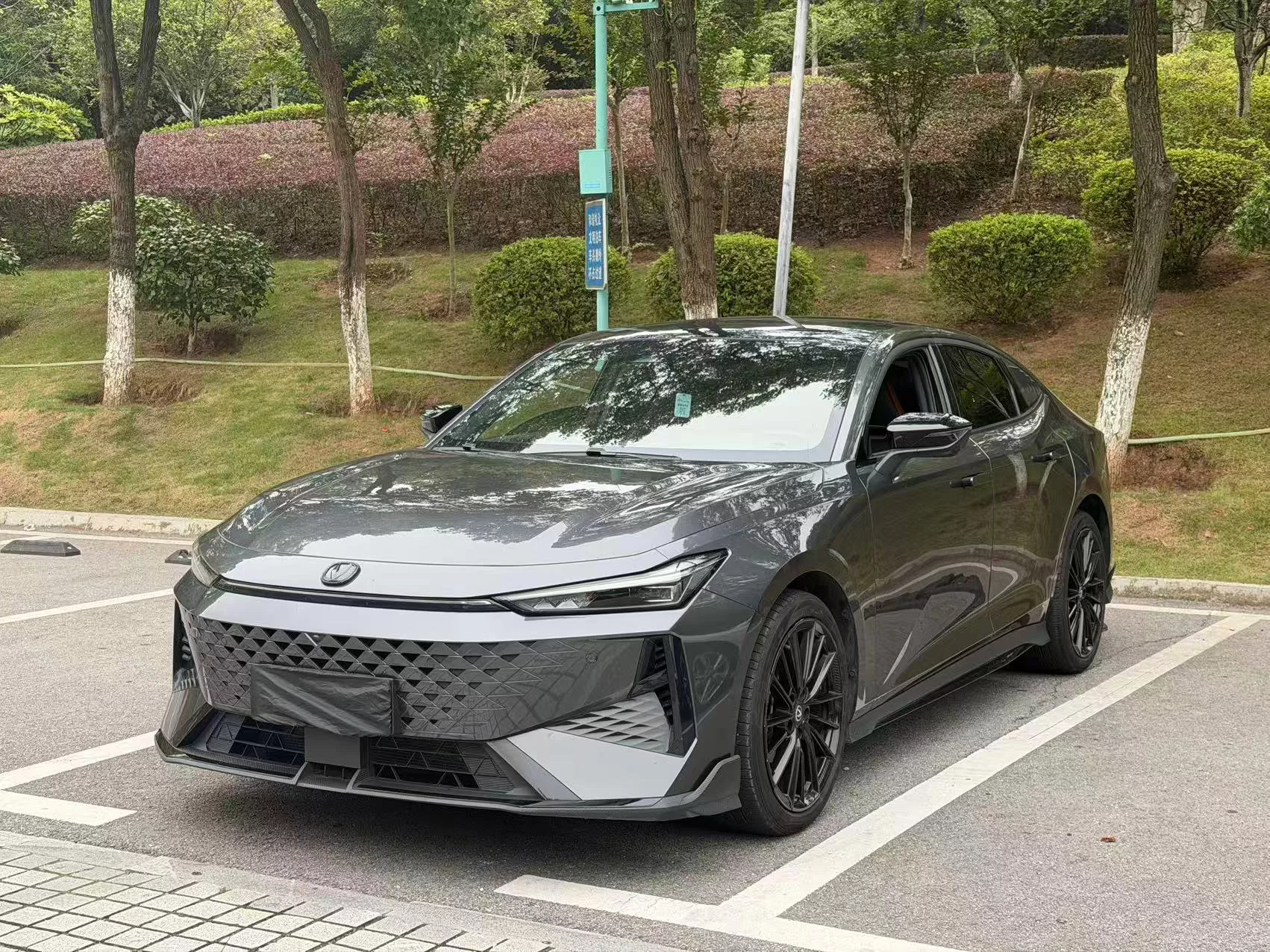 Changan UNI-V