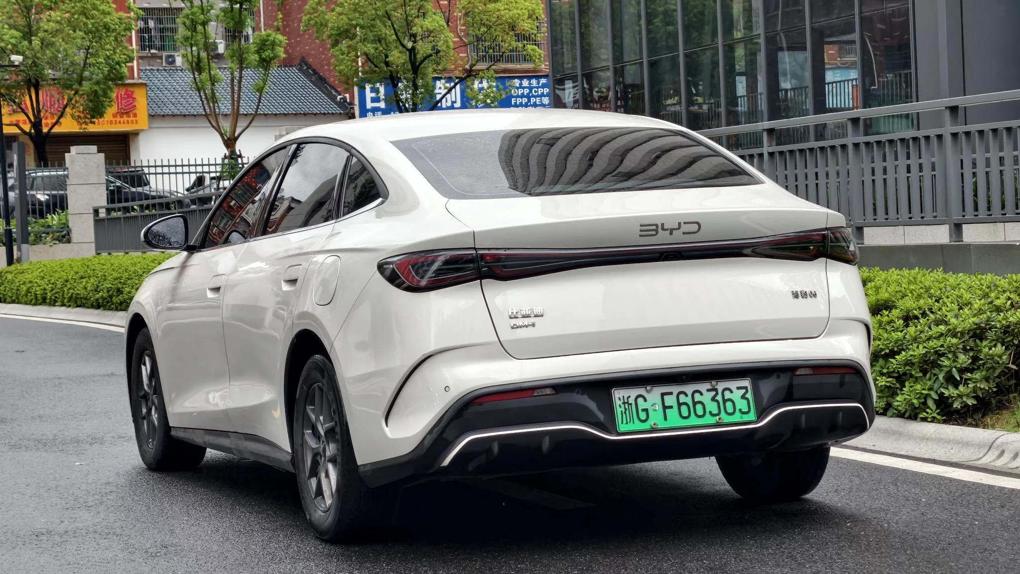 BYD Seal 06DM