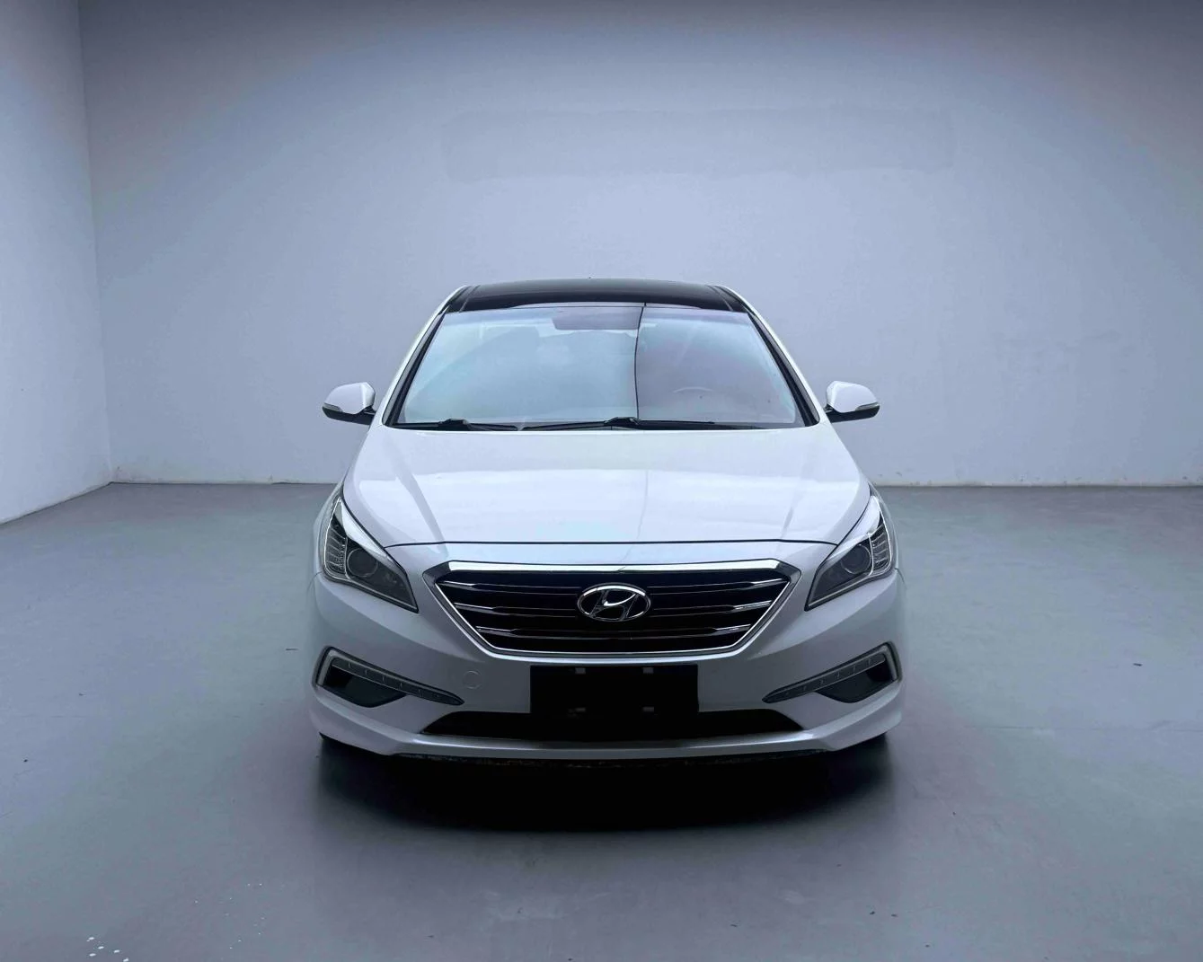 Hyundai sonata nine