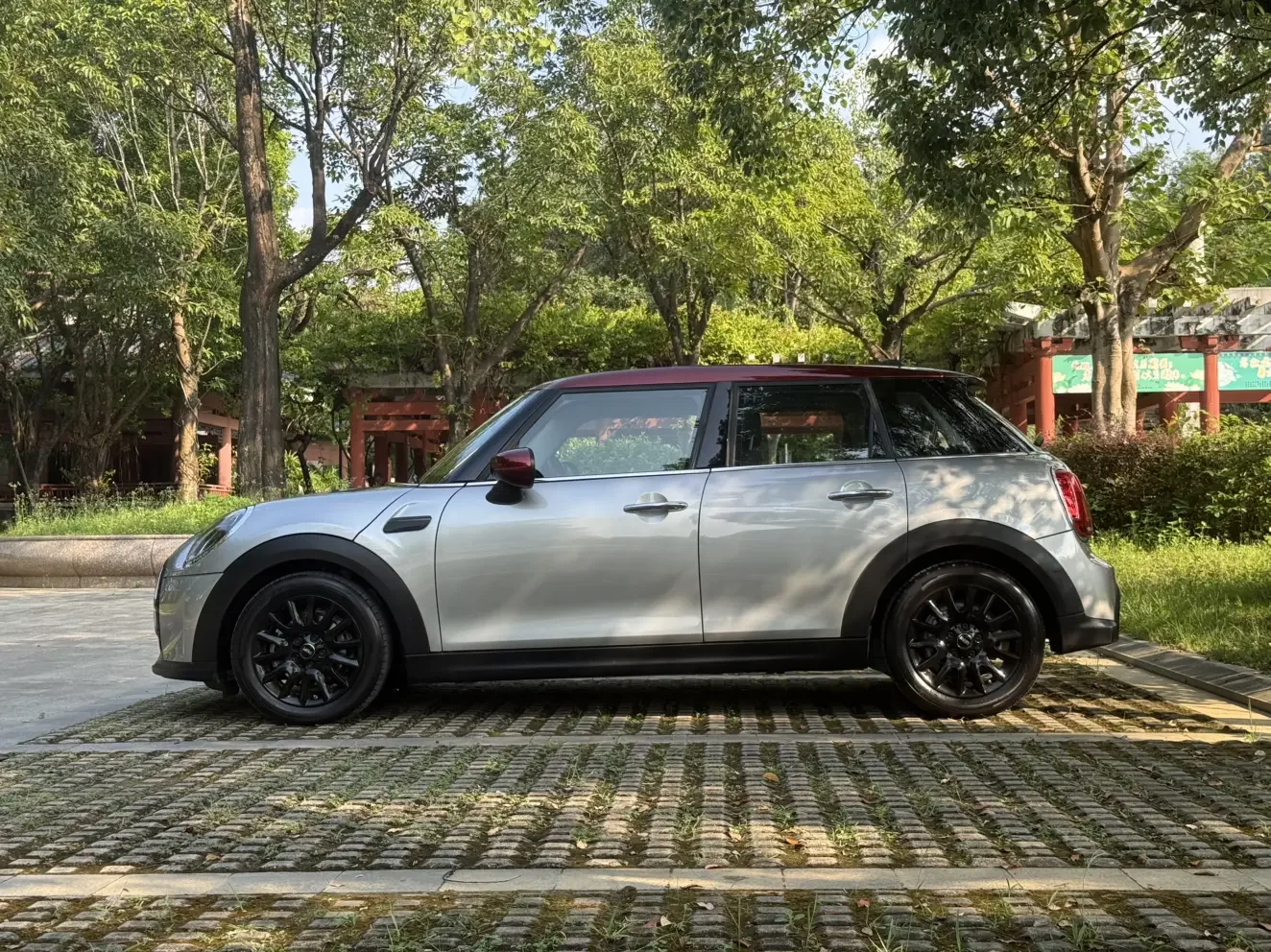 MINI MINI