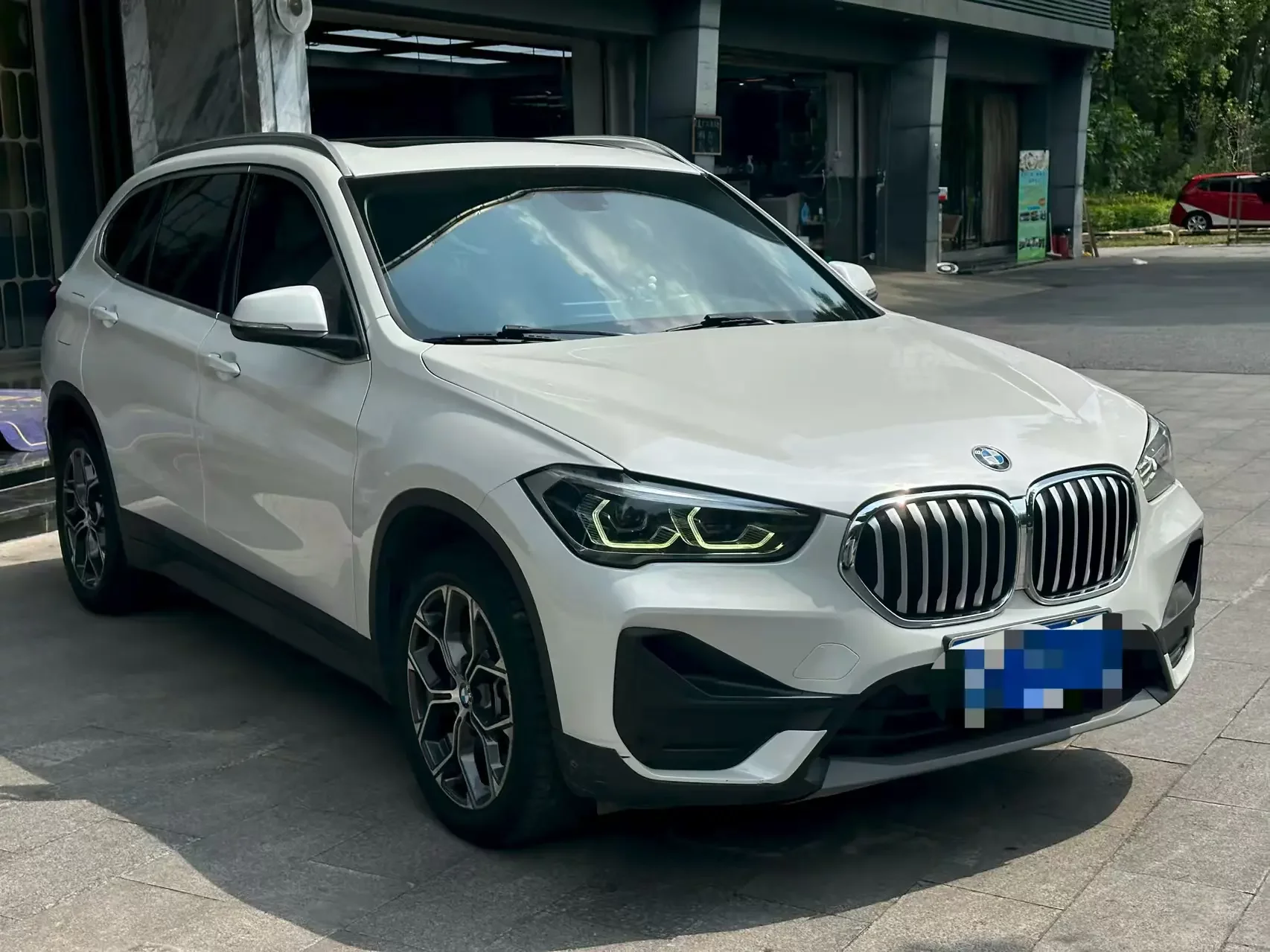 BMW X1