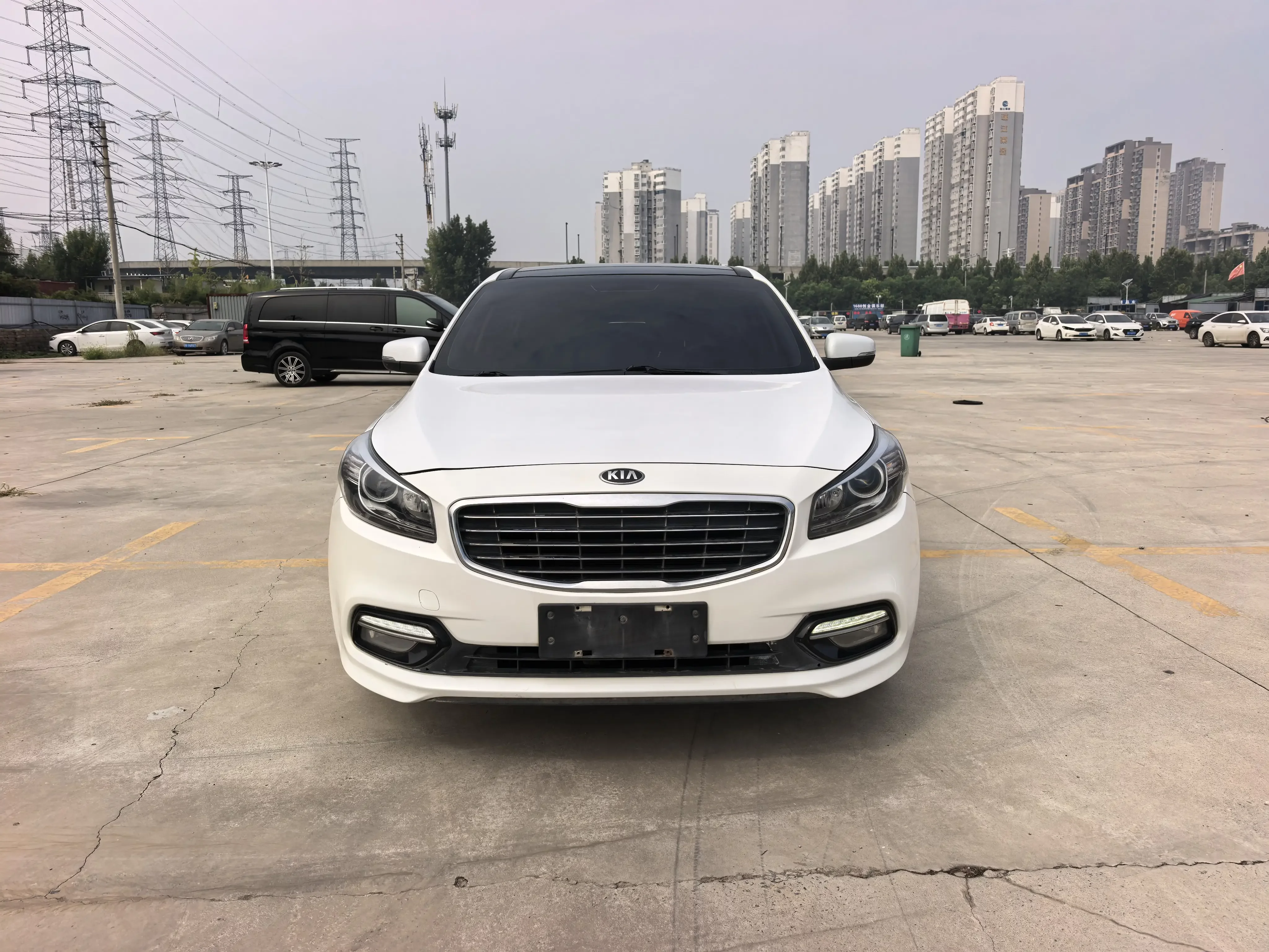 Kia K4