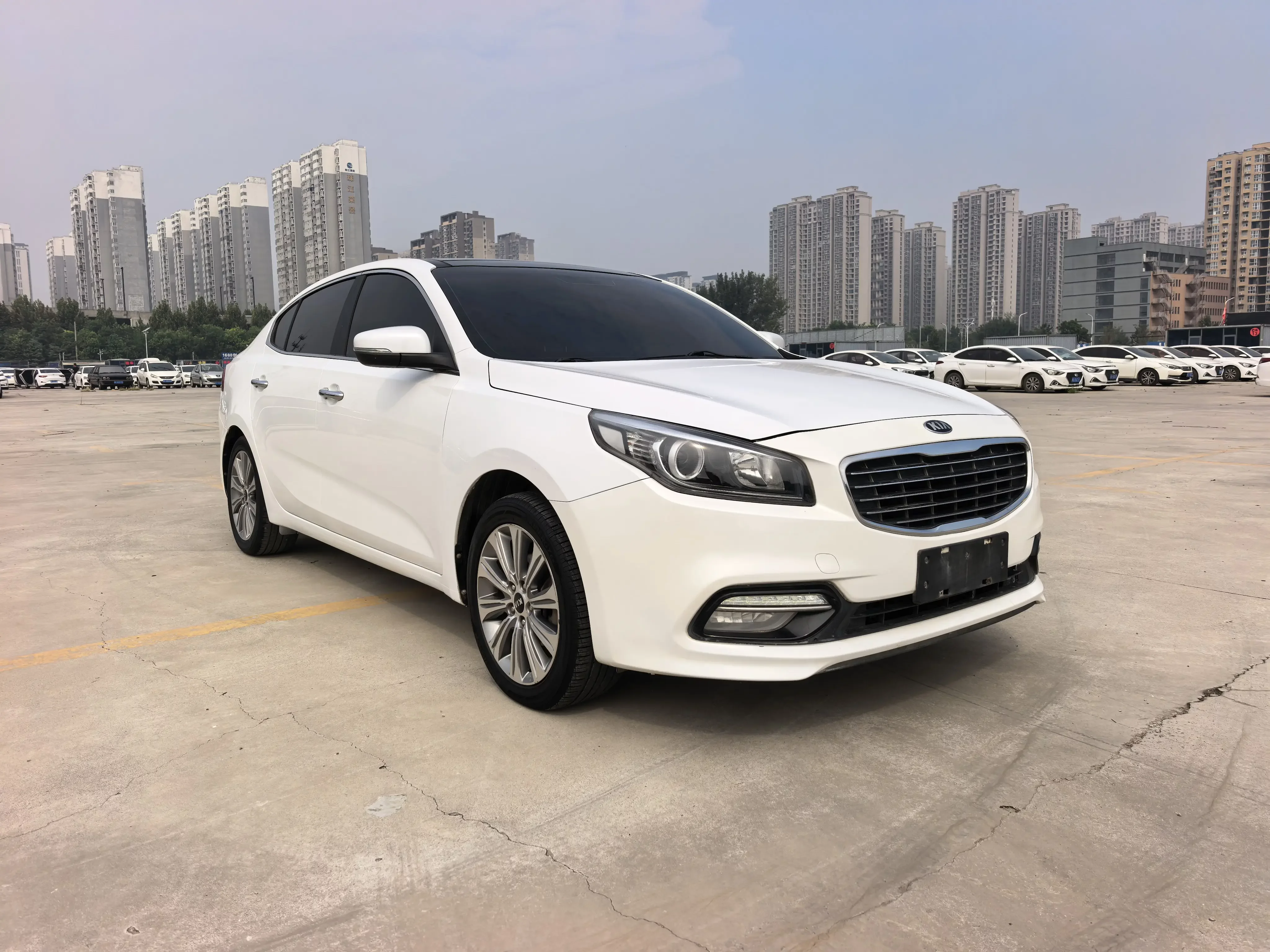 Kia K4