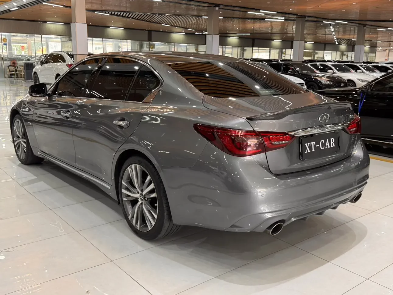 Infiniti Q50L