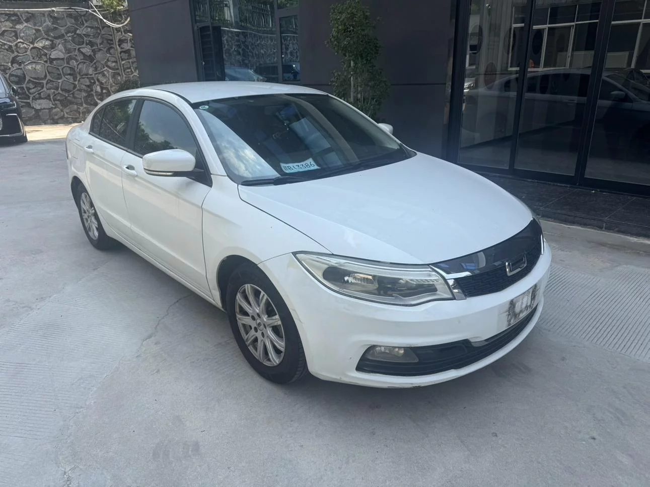 Qoros 3
