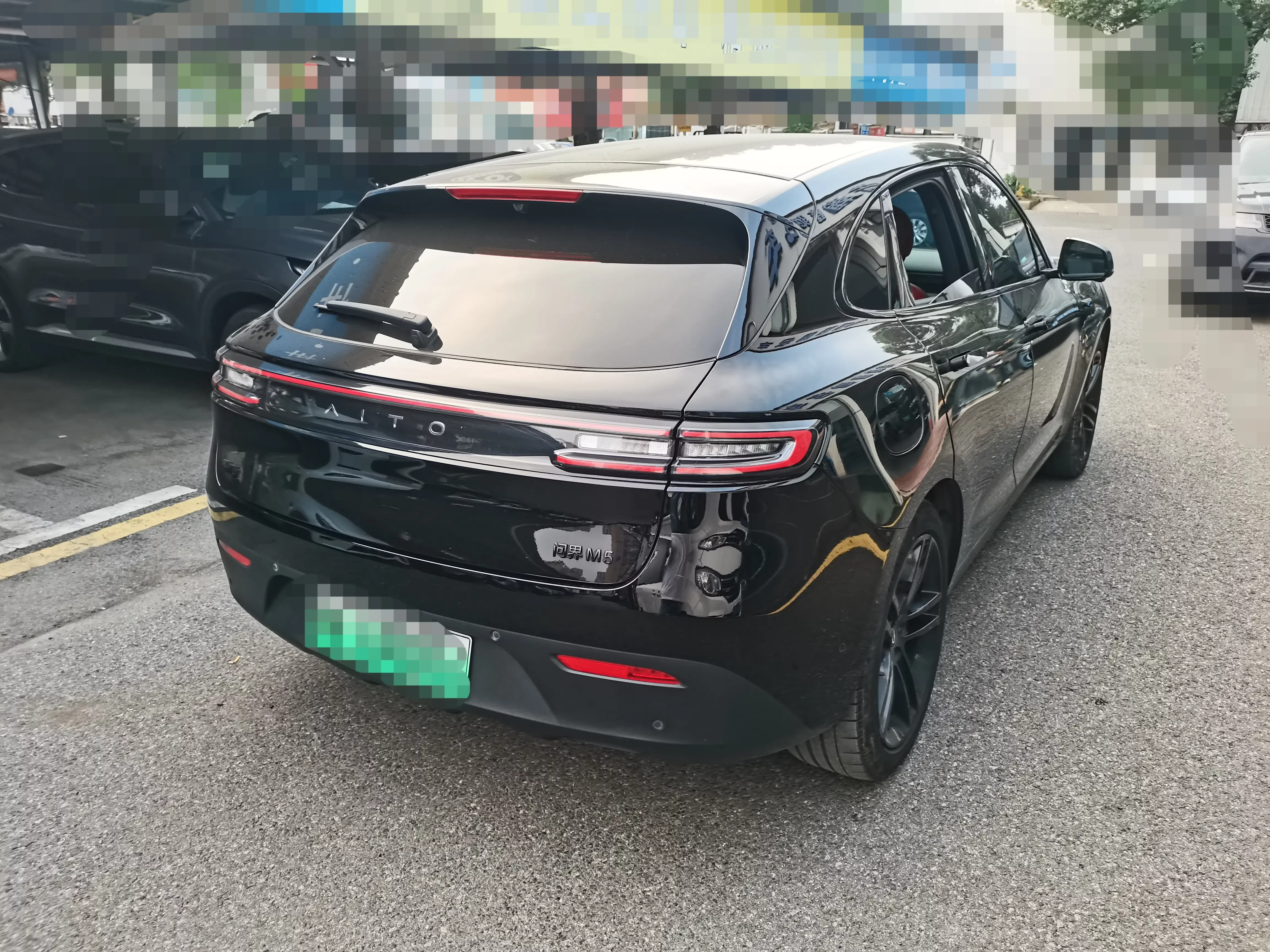 AITO M5