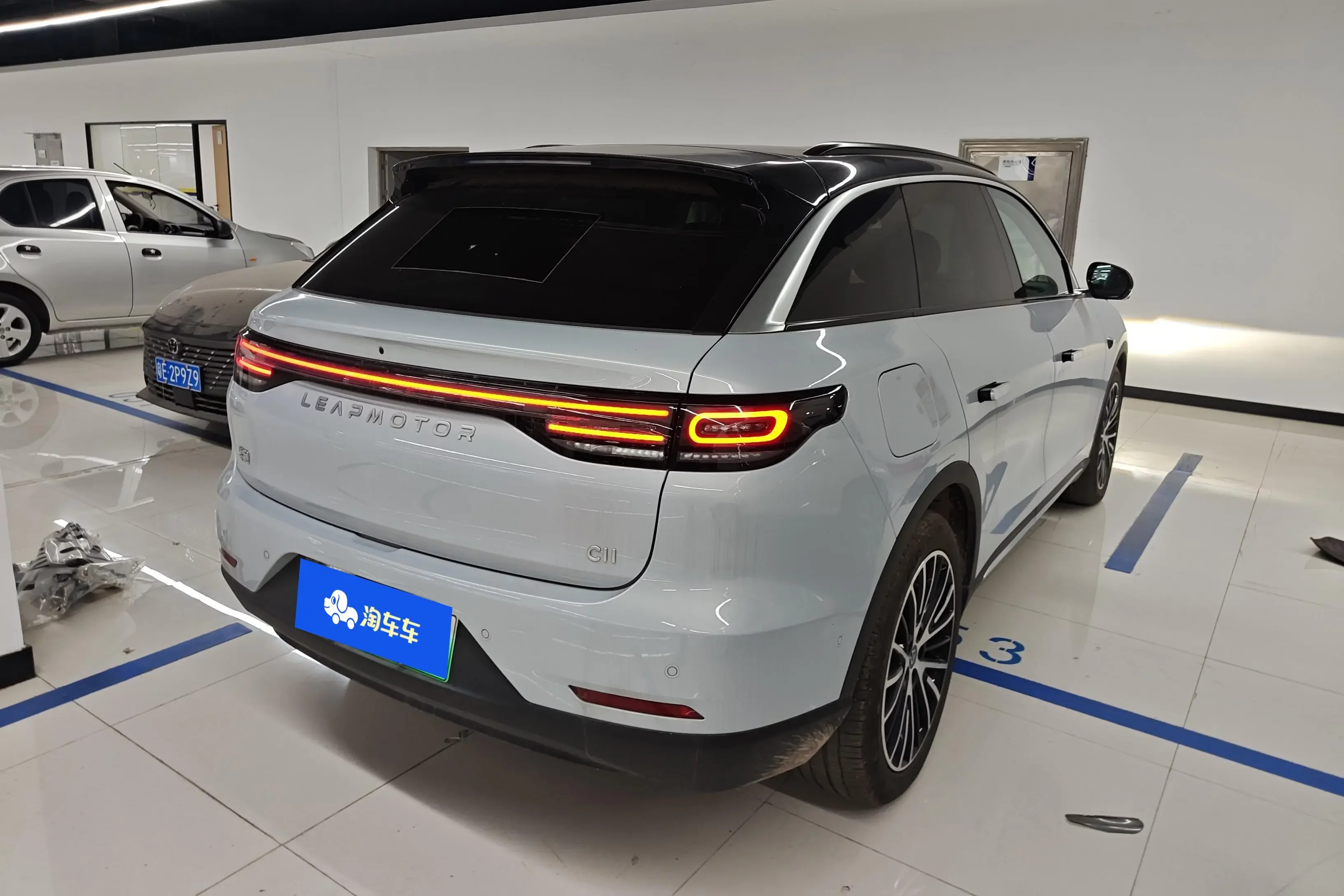Leapmotor C11