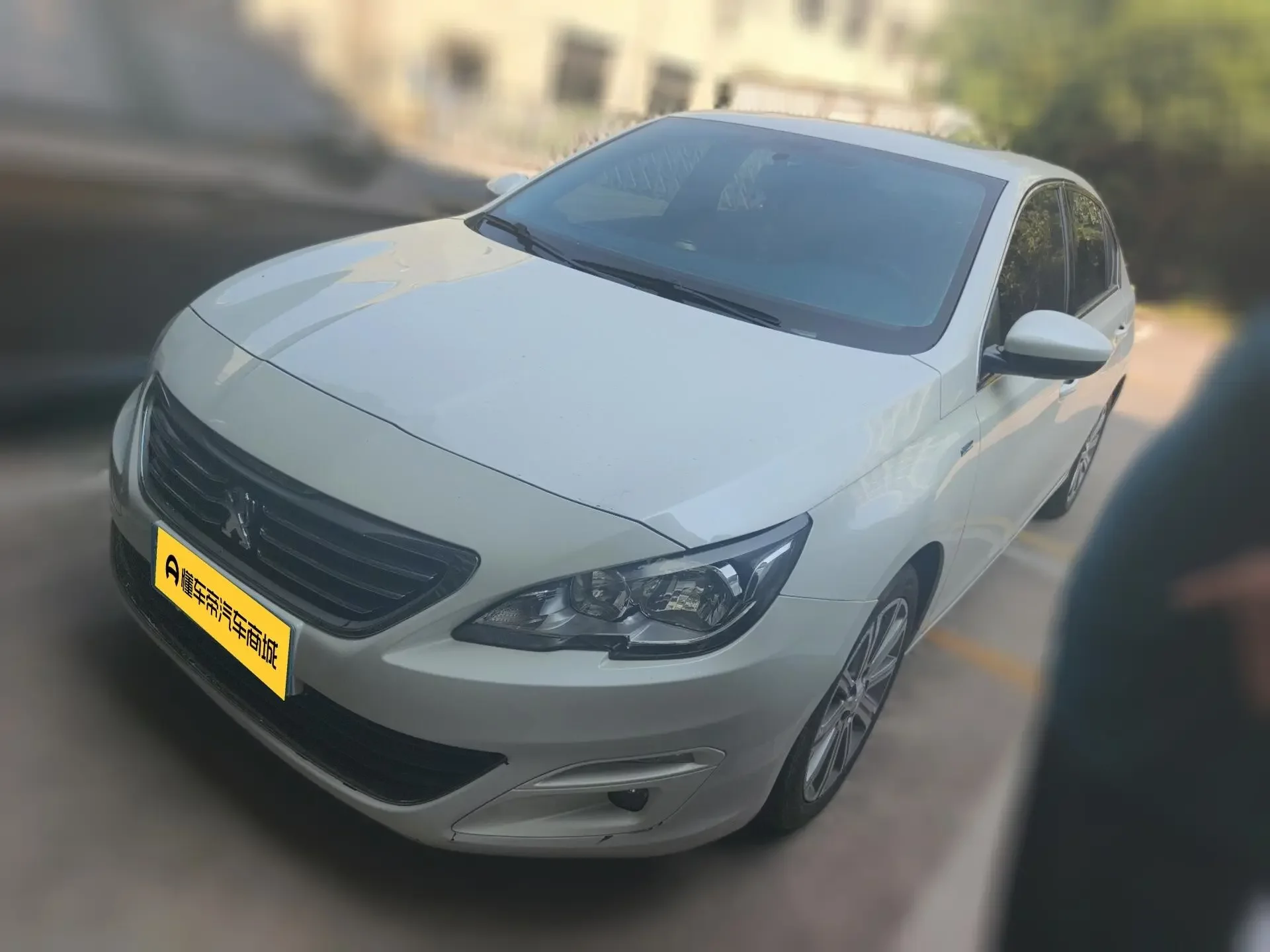 Peugeot 408
