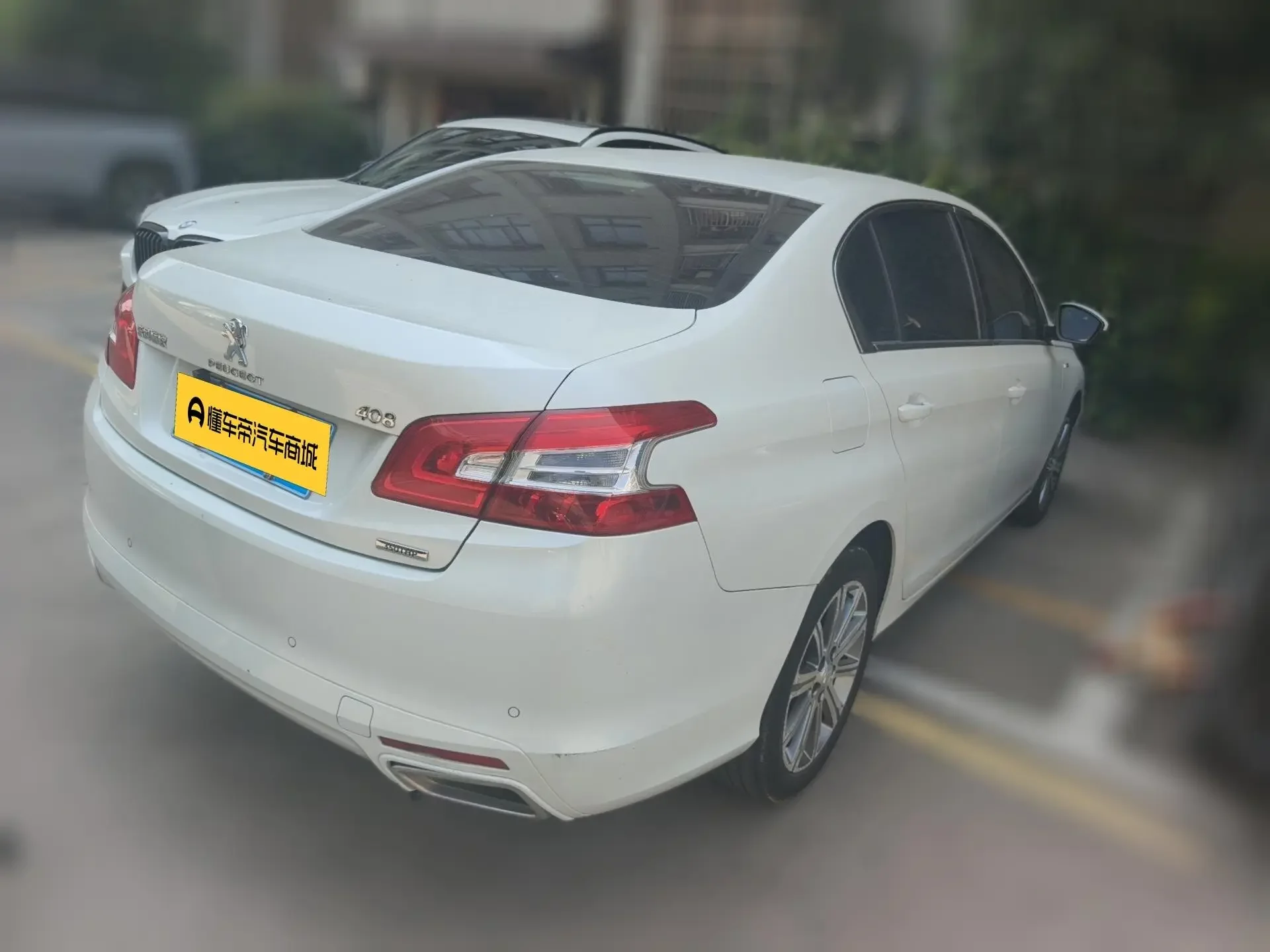 Peugeot 408