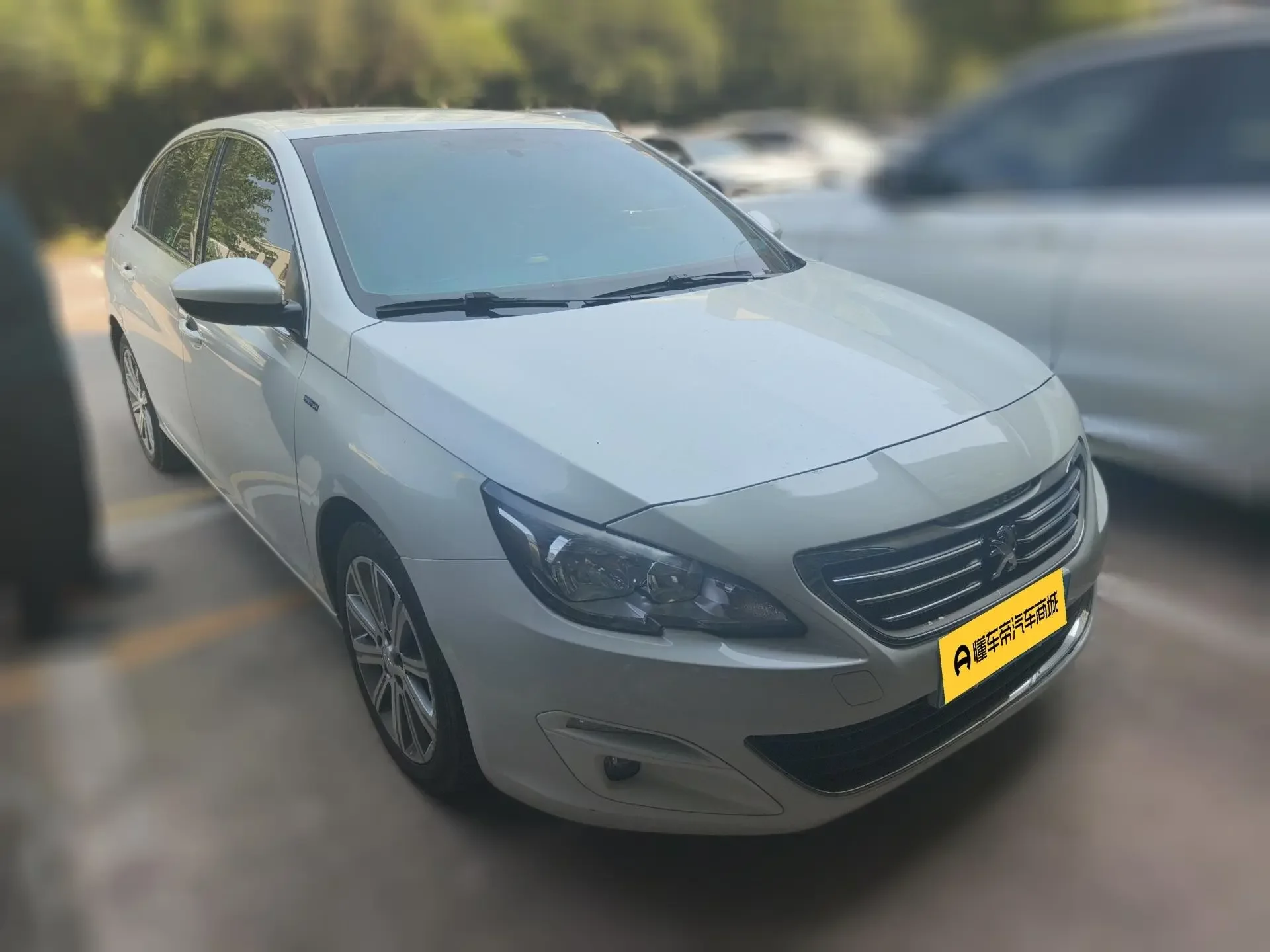 Peugeot 408