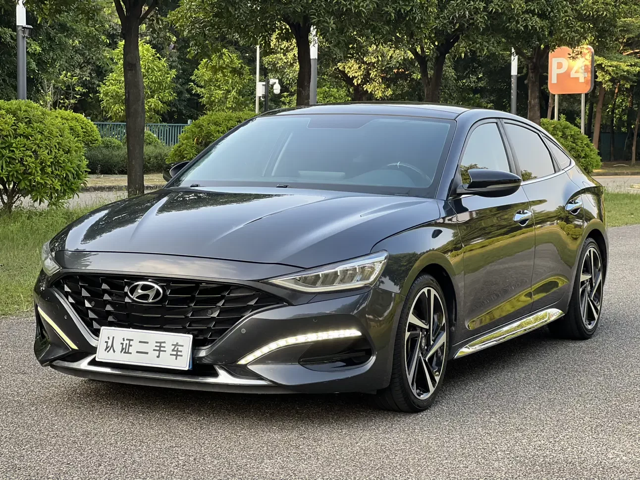 Hyundai Lafesta