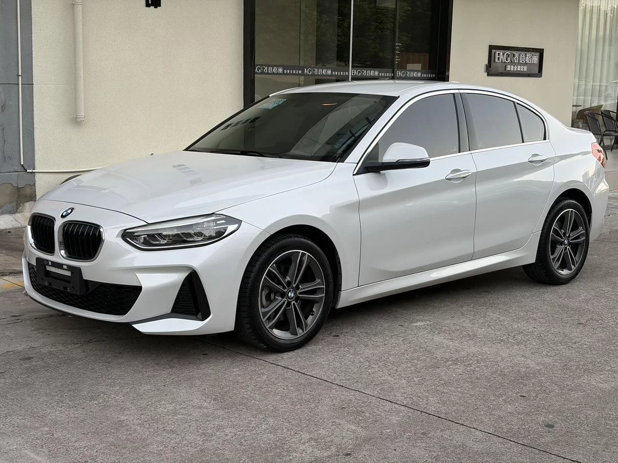 BMW 1-SERIES