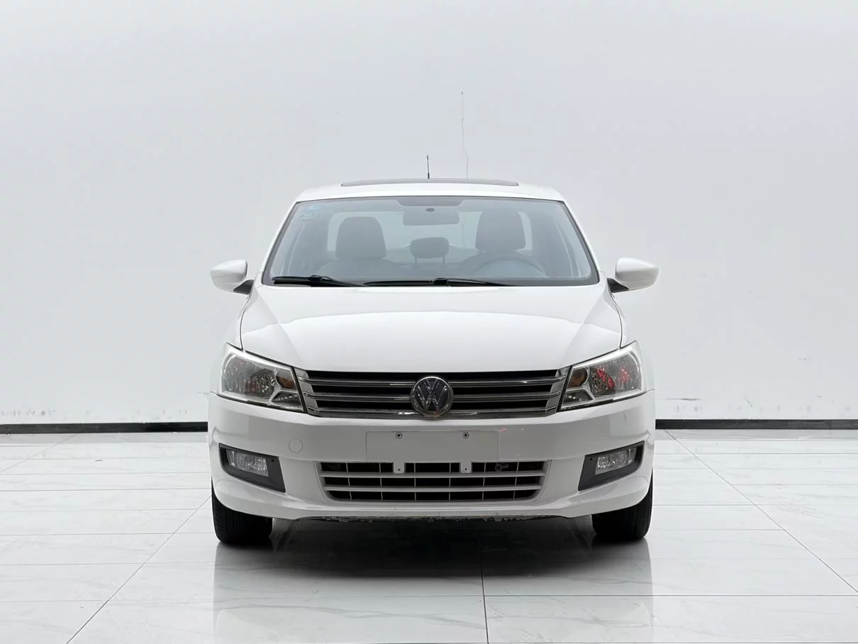 Volkswagen Santana  из Китая