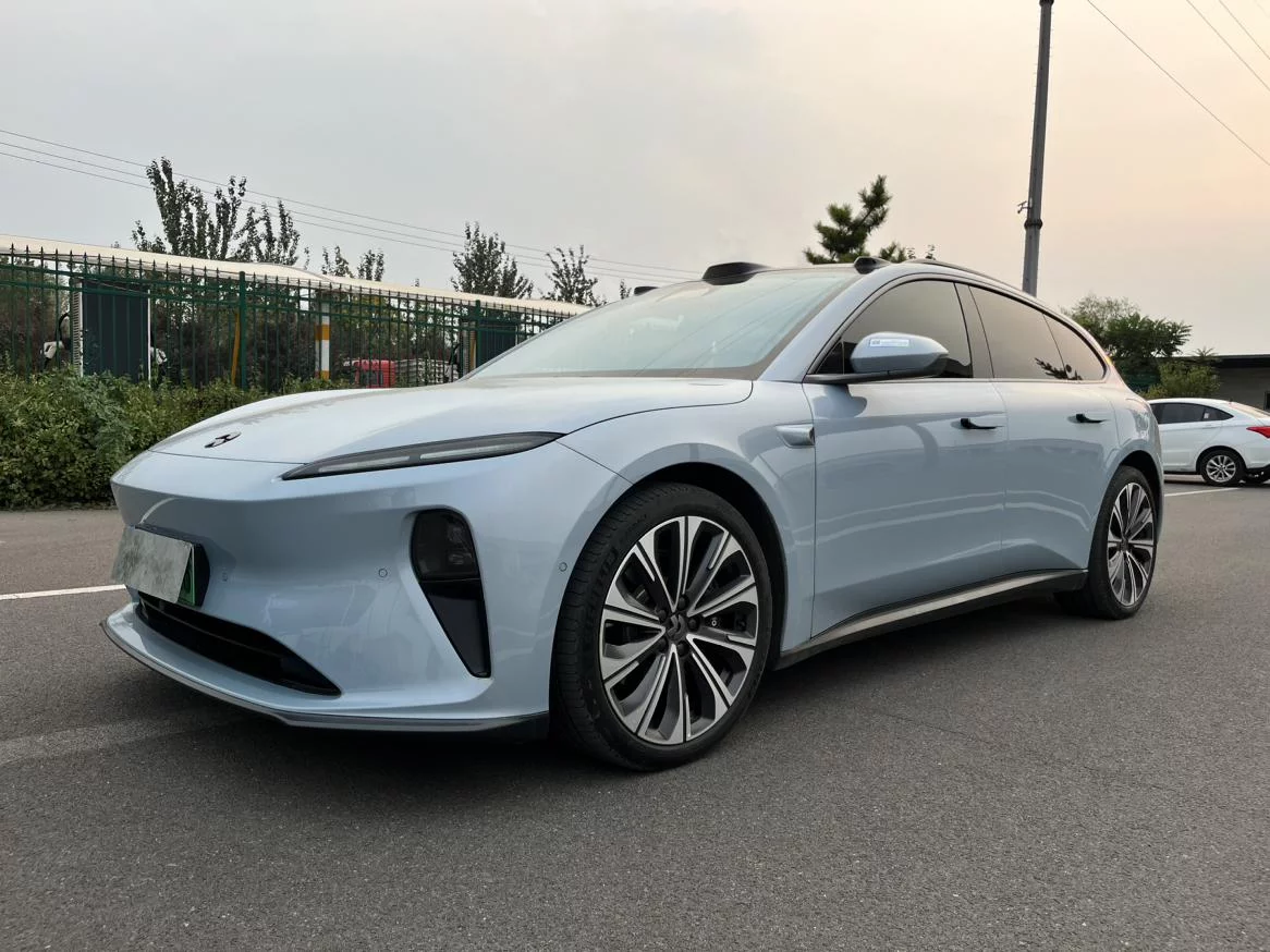 NIO ET5T