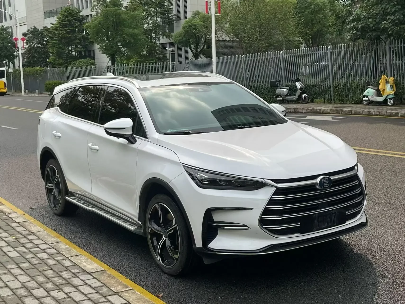BYD Tang DM
