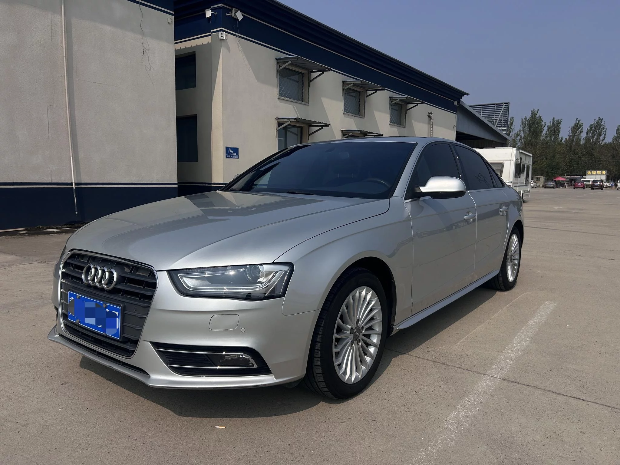 Audi A4L