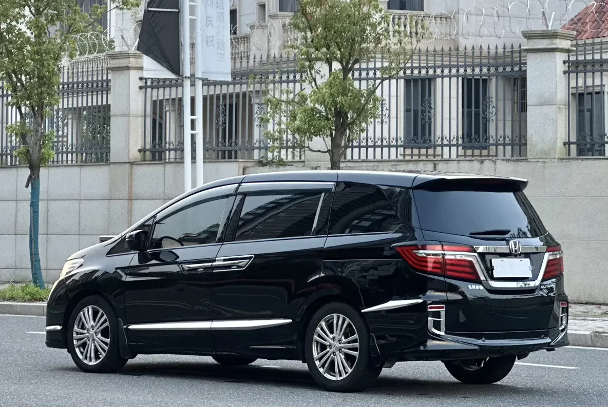 Honda Elysion