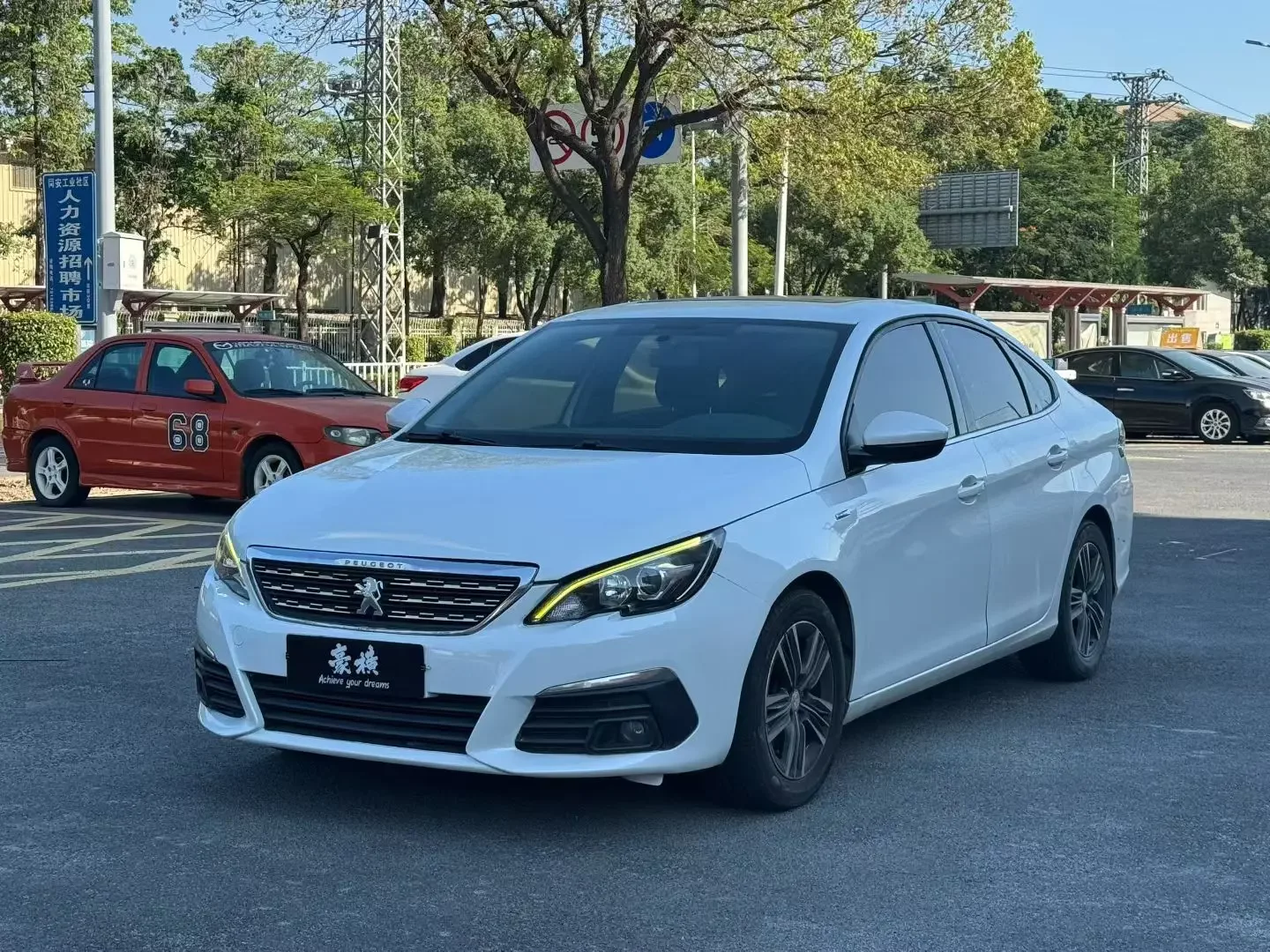 Peugeot 308  из Китая