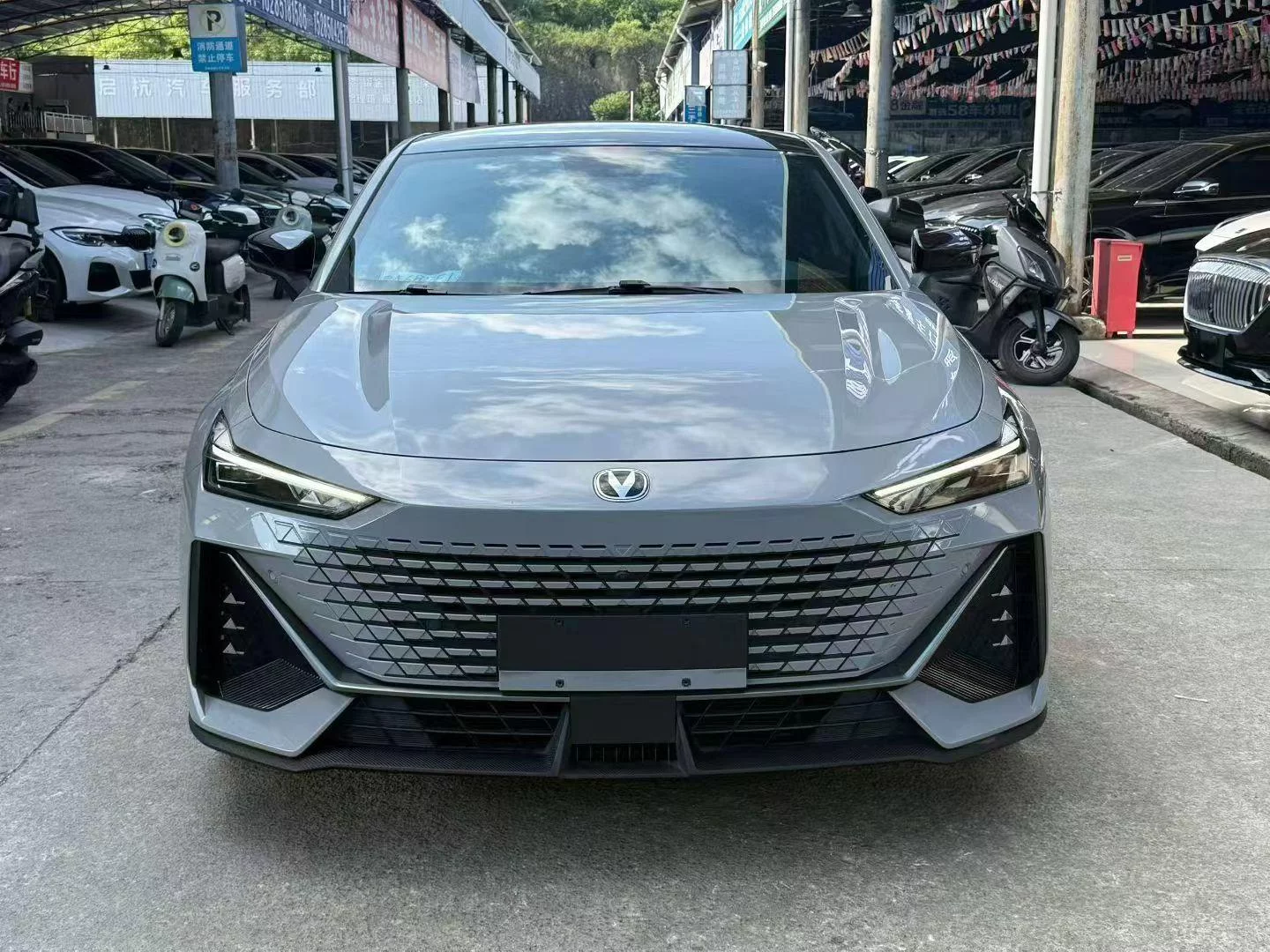 Changan UNI-V