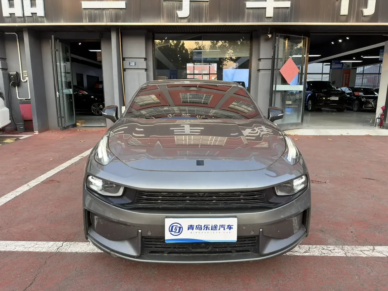Lynk & Co 03