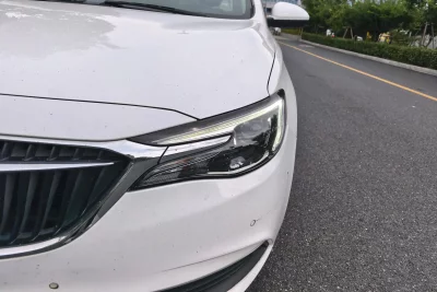 Buick Yinglang