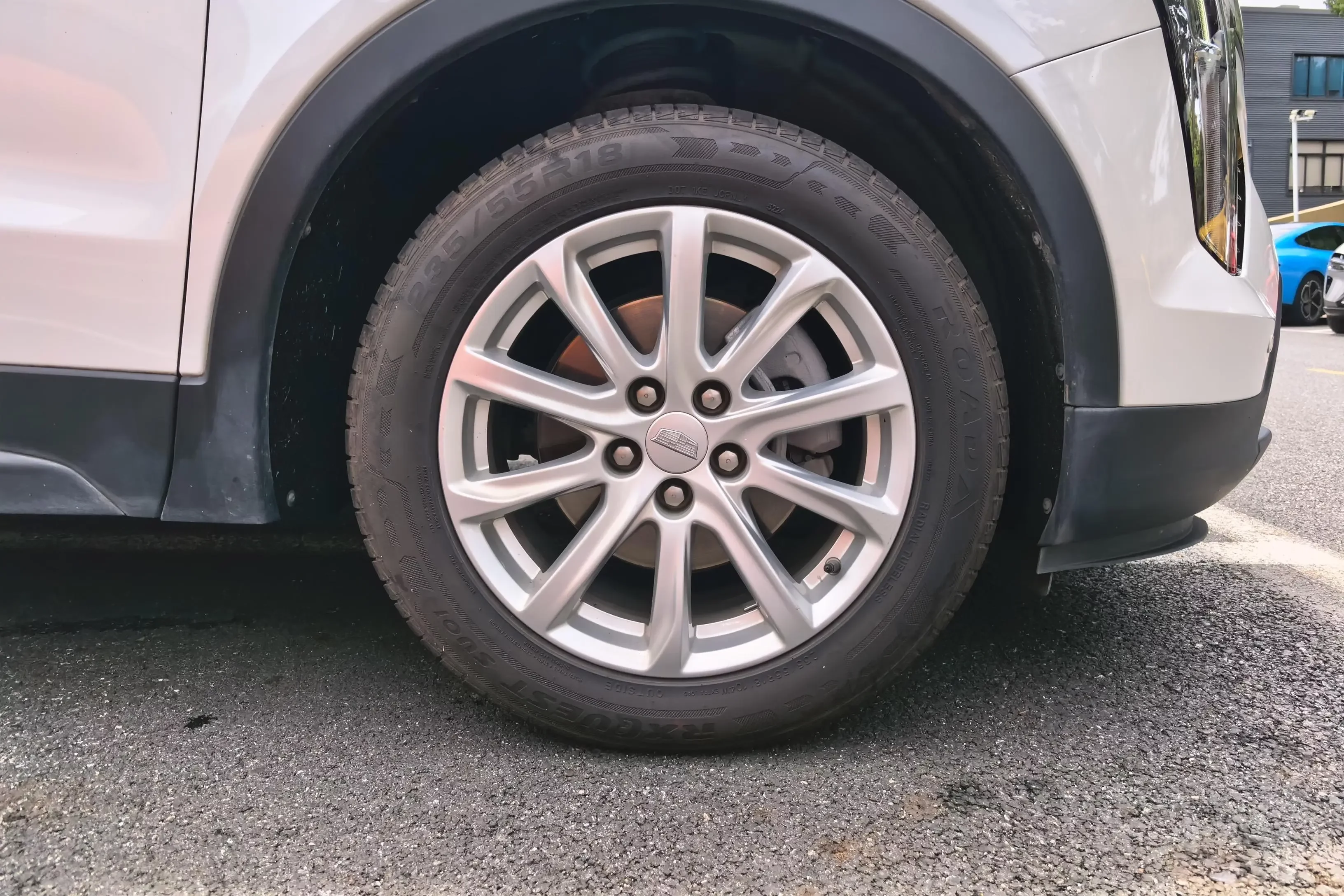 Cadillac XT4