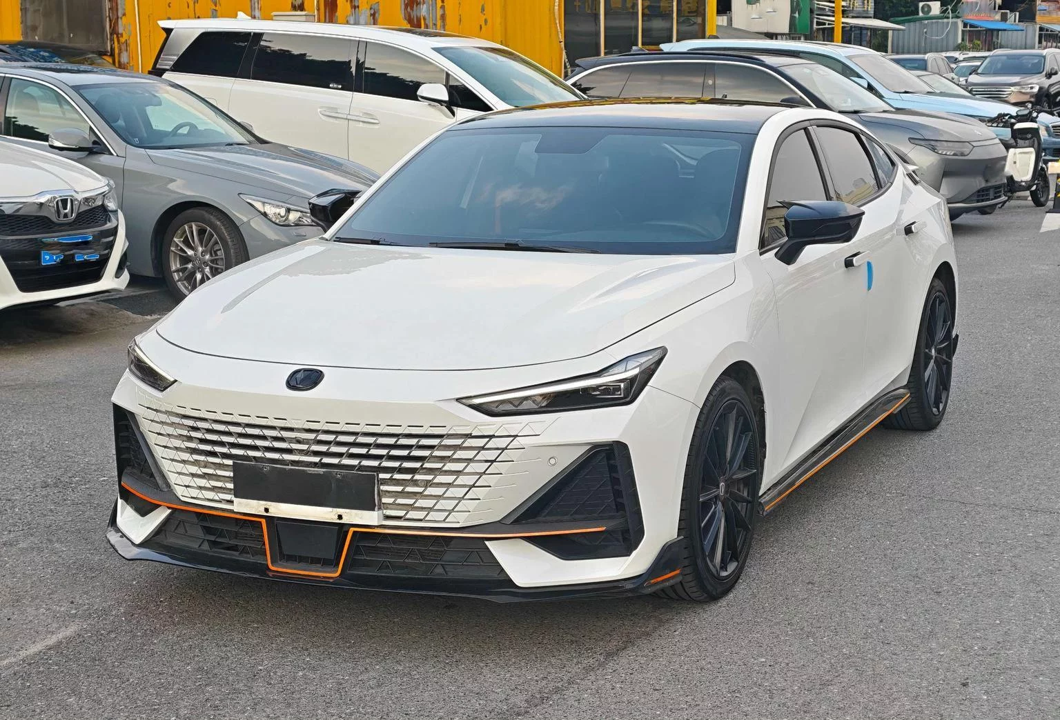 CHANGAN UNI-V