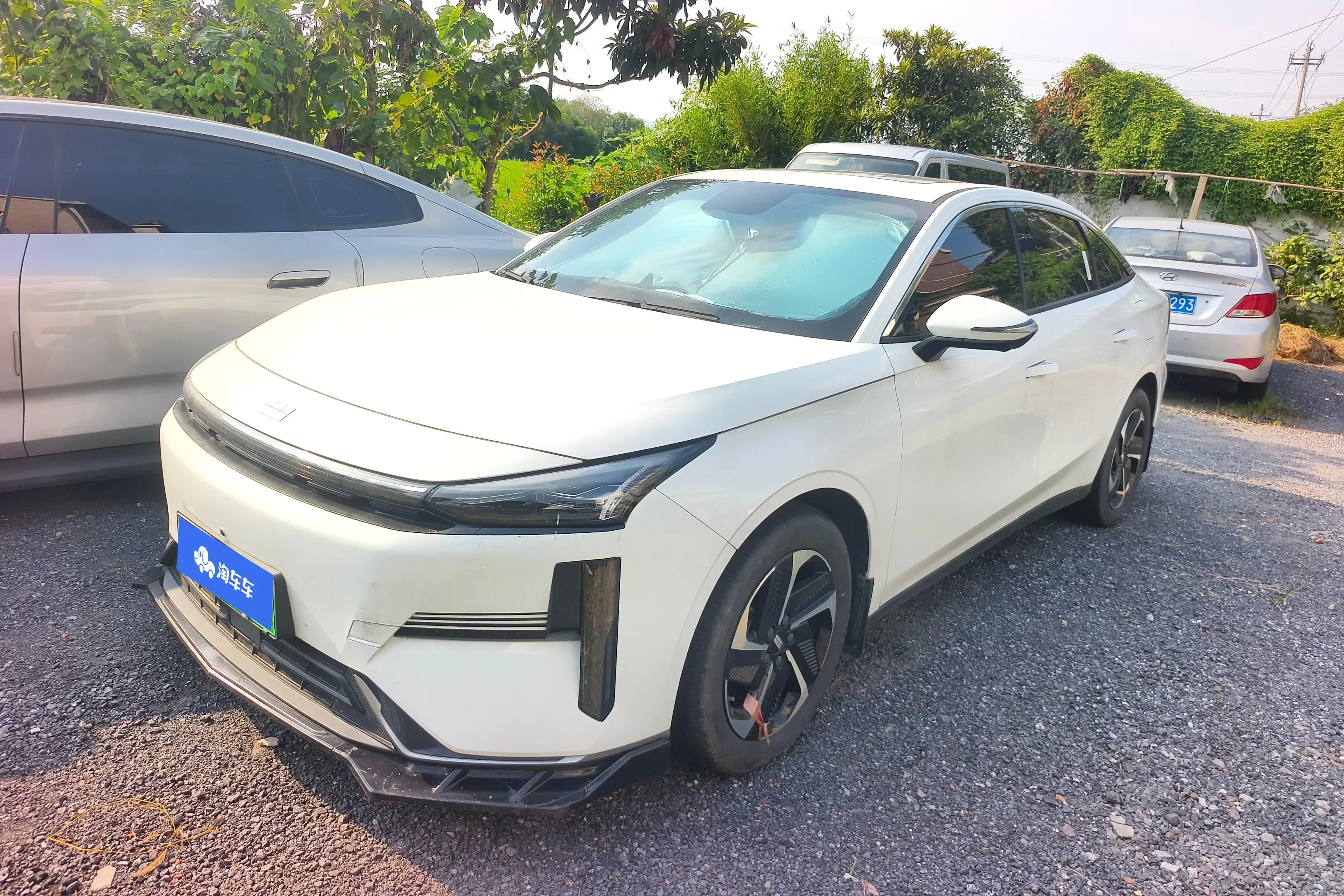 Geely Galaxy L6