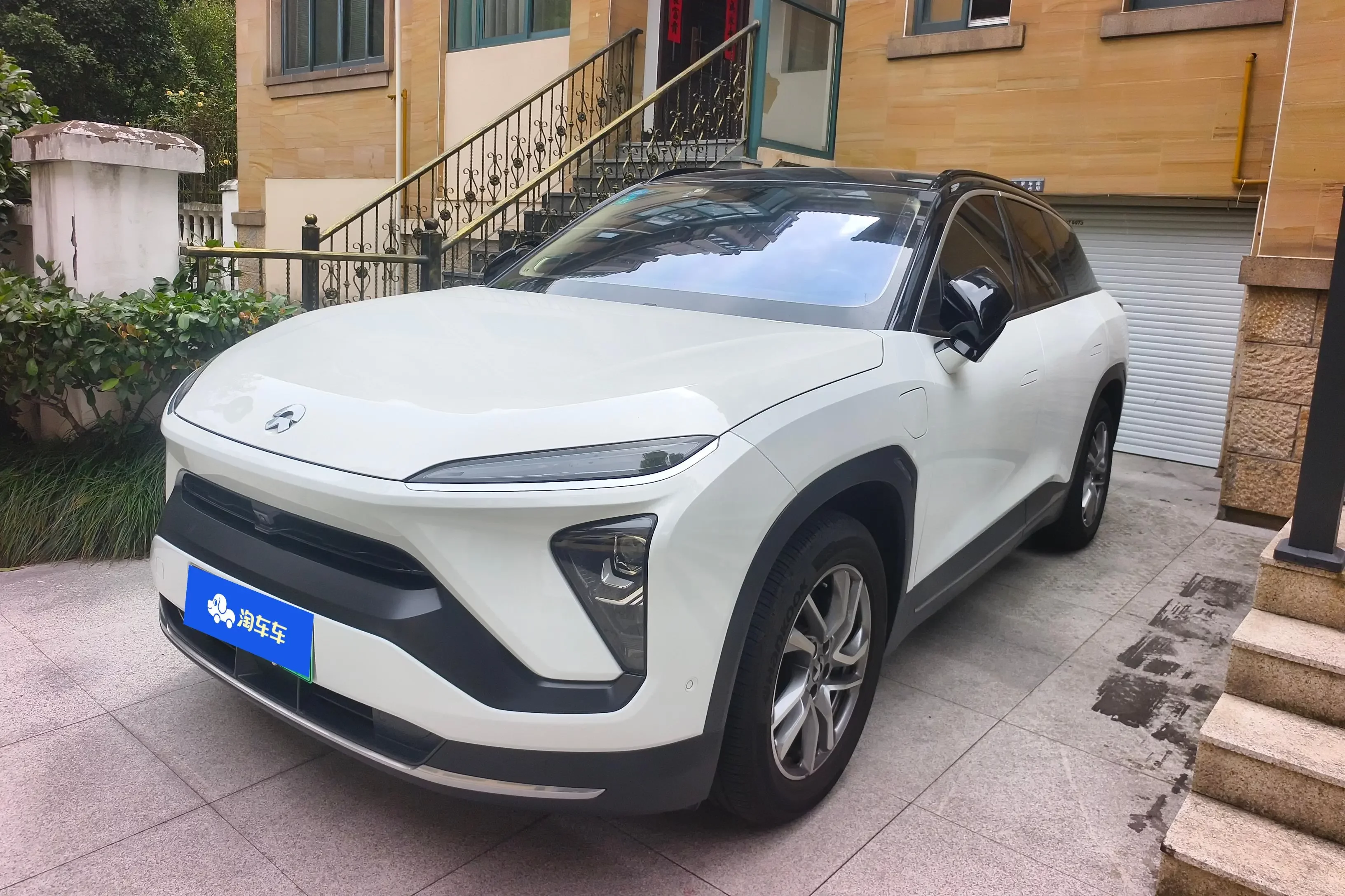NIO ES6