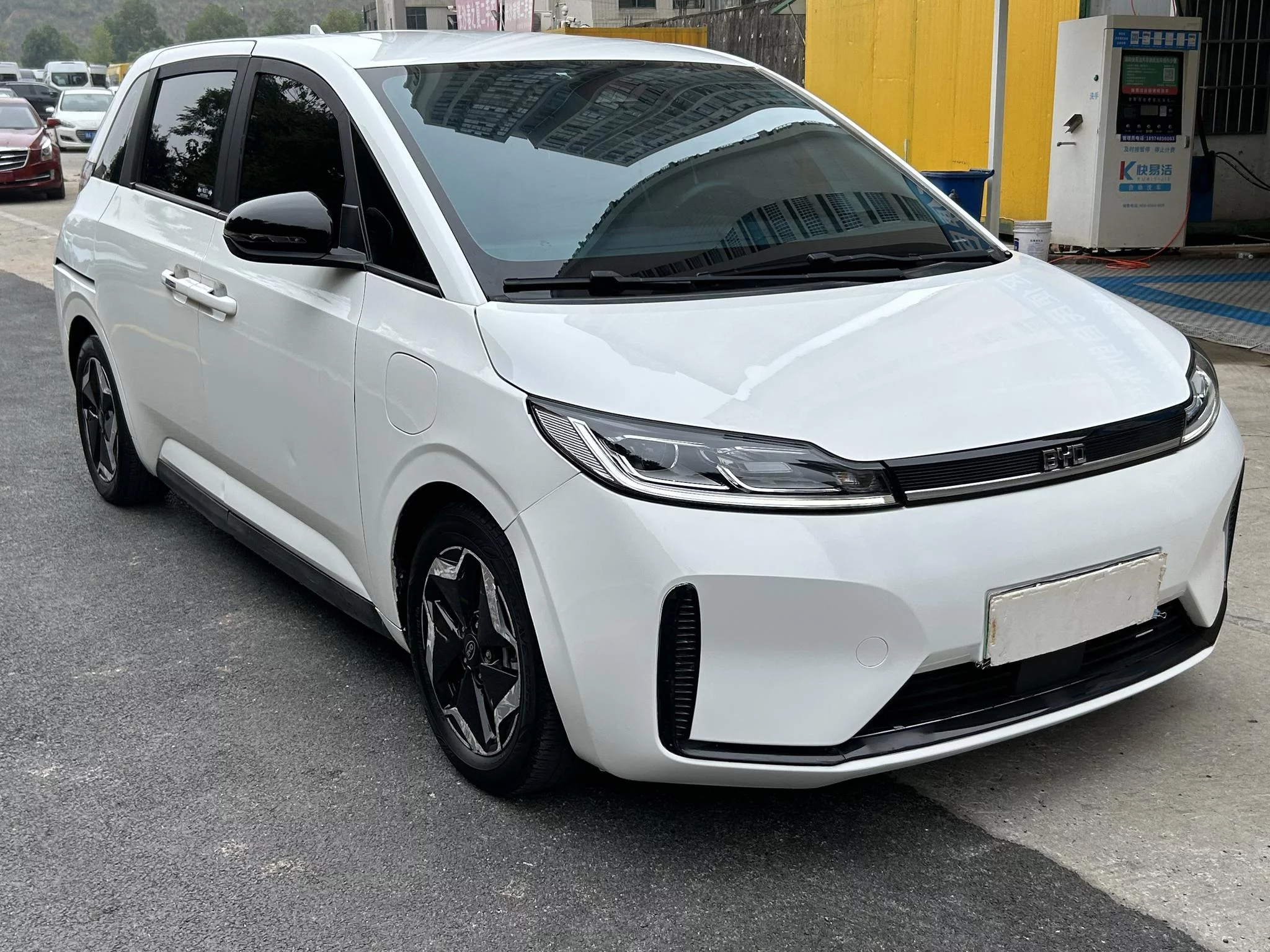 BYD D1
