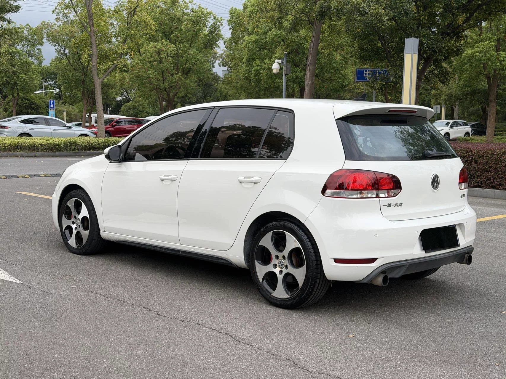 Volkswagen Golf GTI