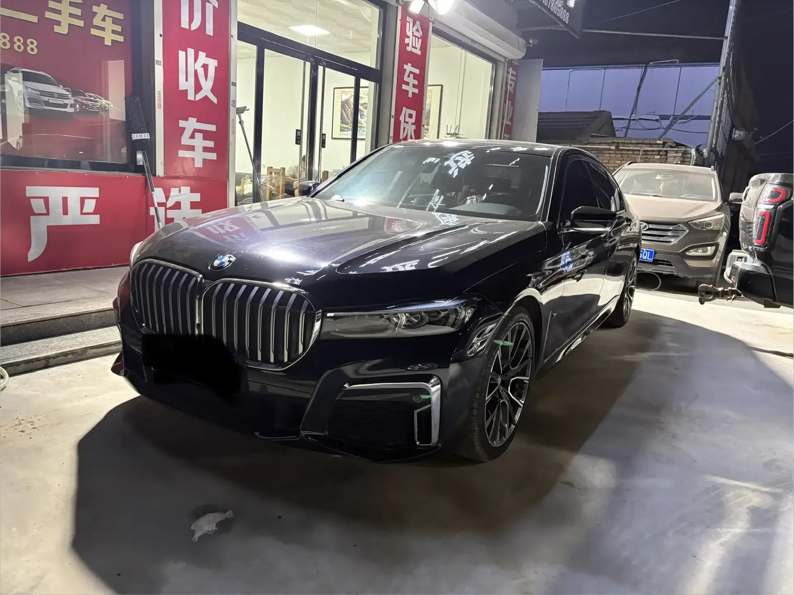 BMW 7-SERIES