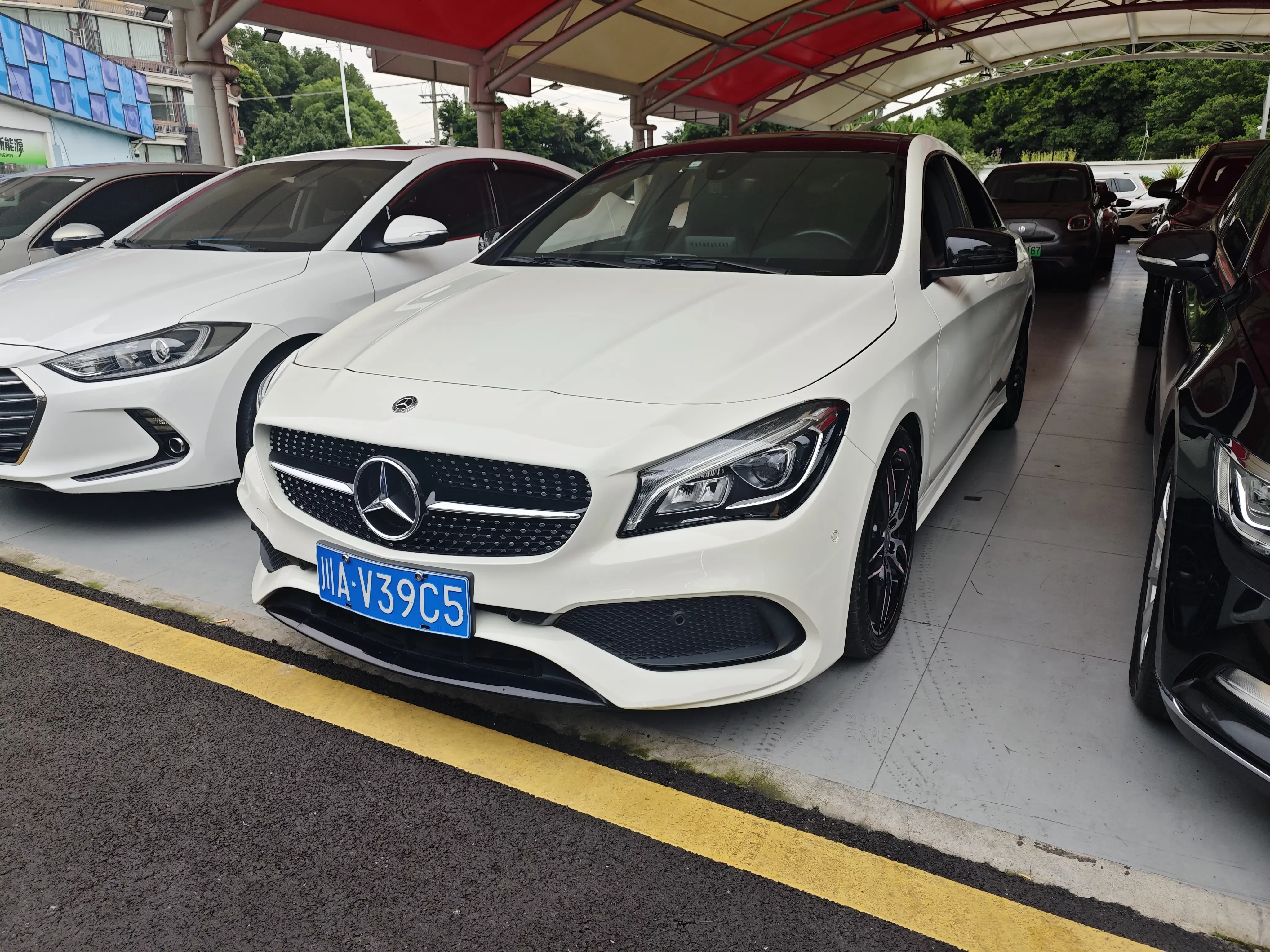 Mercedes-Benz CLA