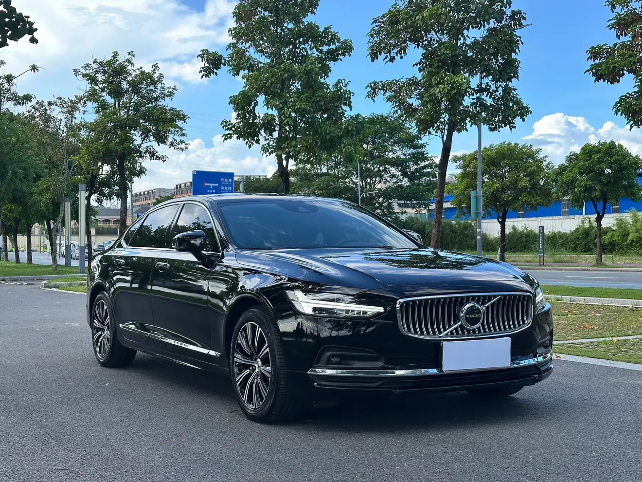 Volvo S90