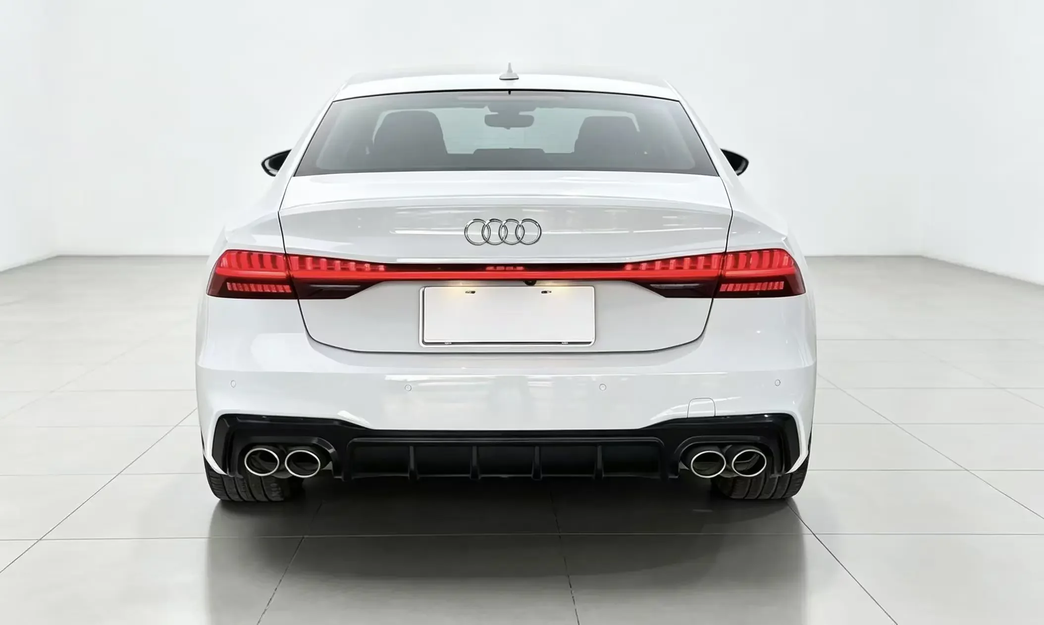 Audi A7L