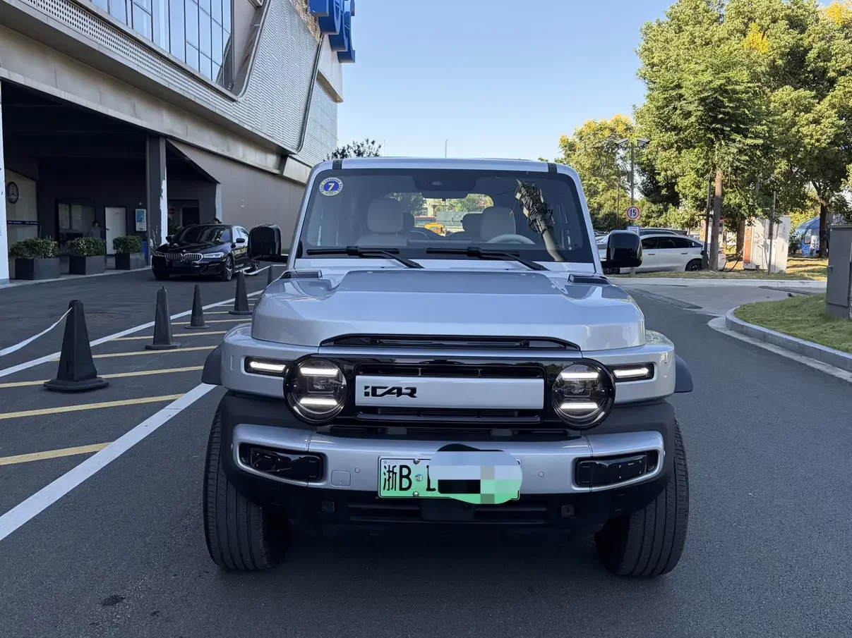 iCAR Super V23