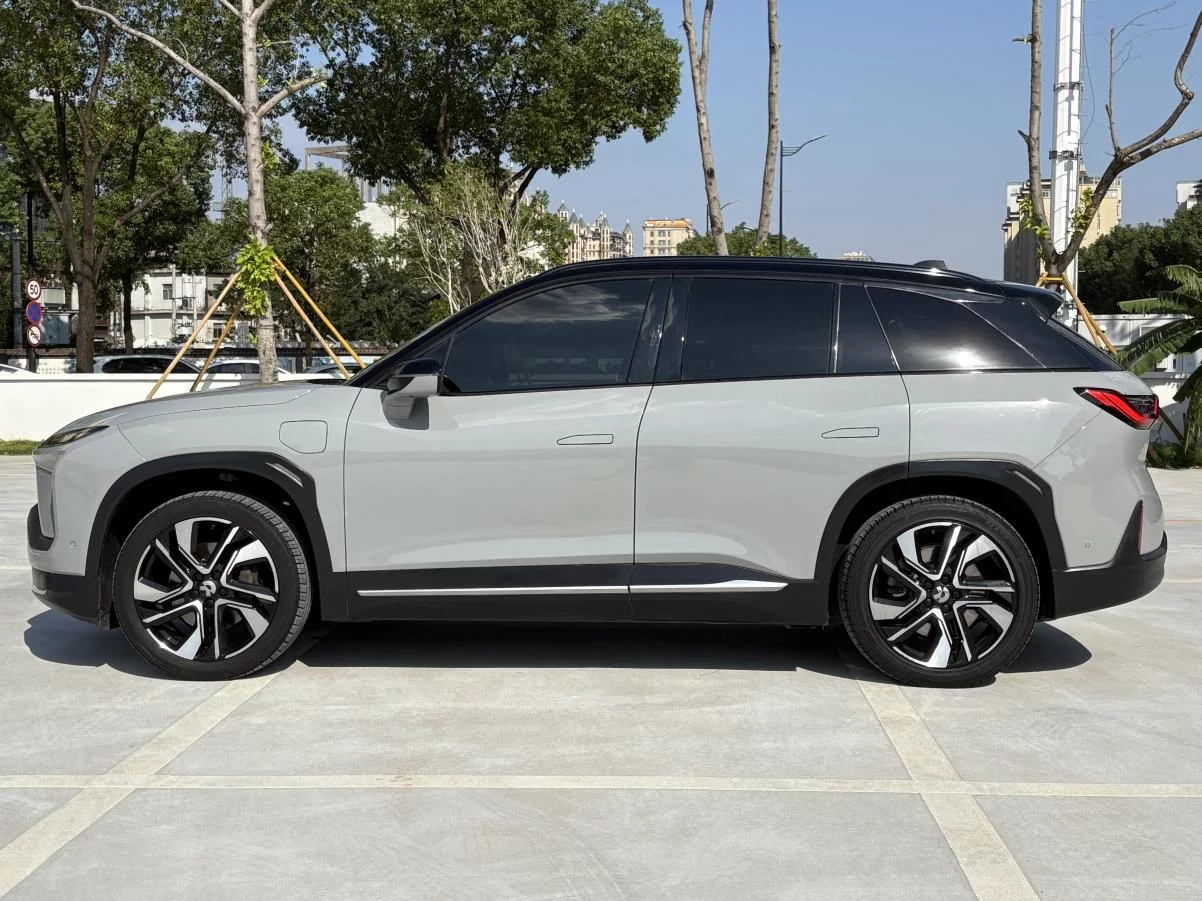 NIO ES6