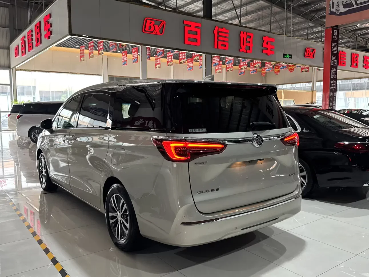 Buick GL8