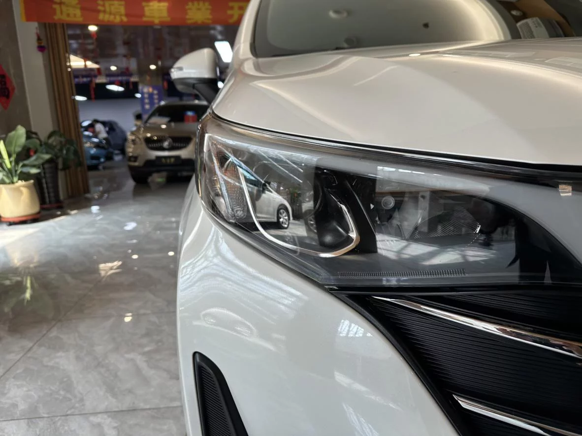 GAC Trumpchi M6