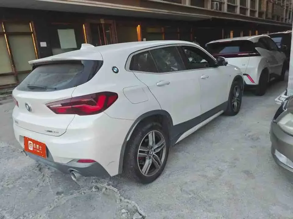 BMW X2