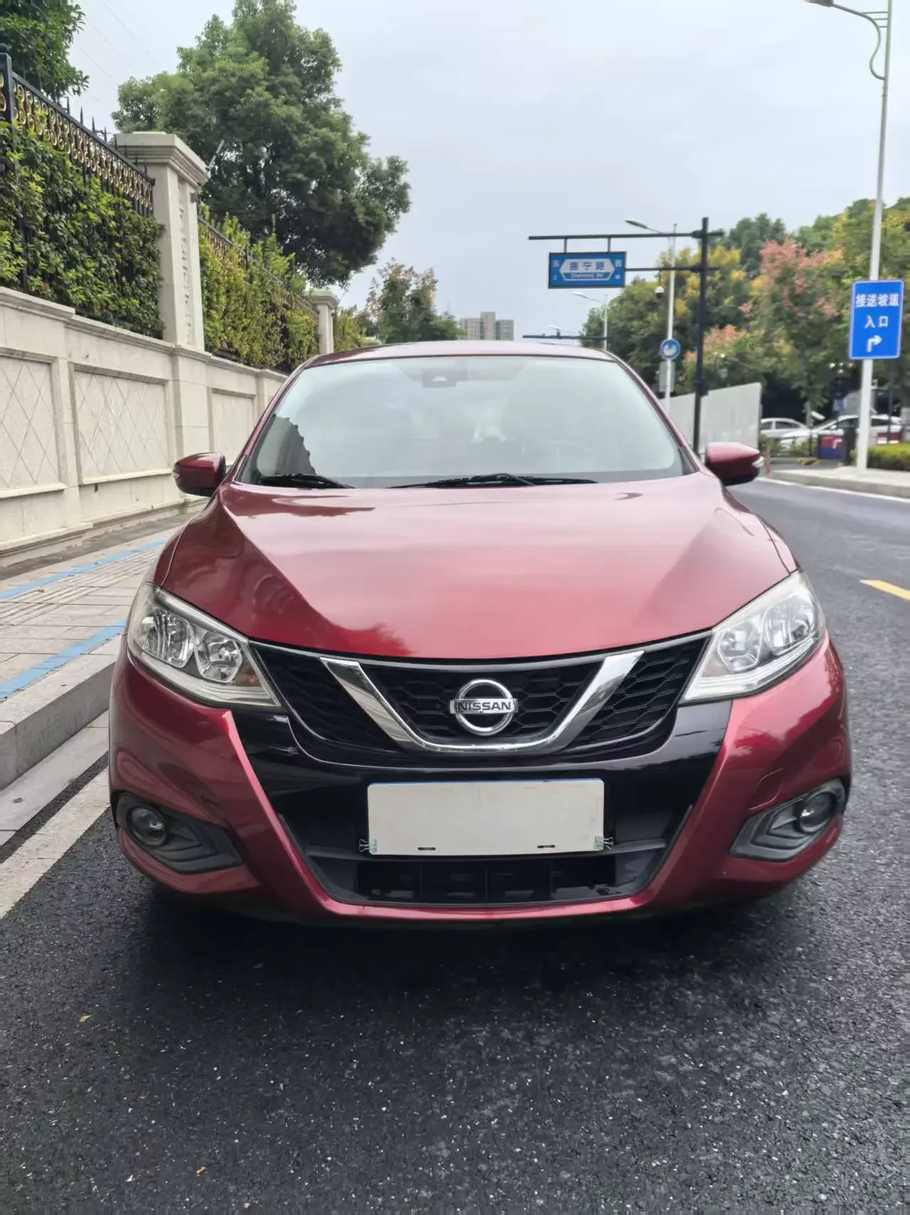 Nissan Tiida