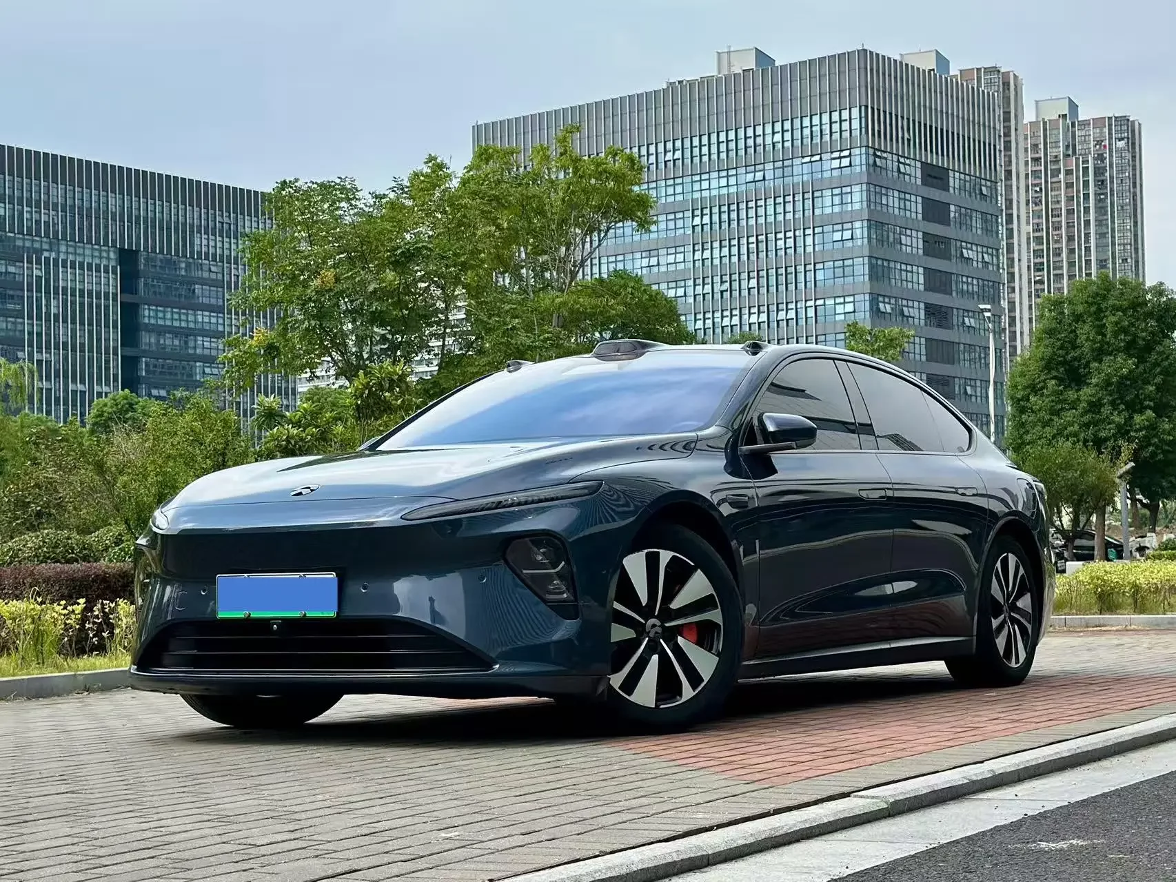 NIO ET7
