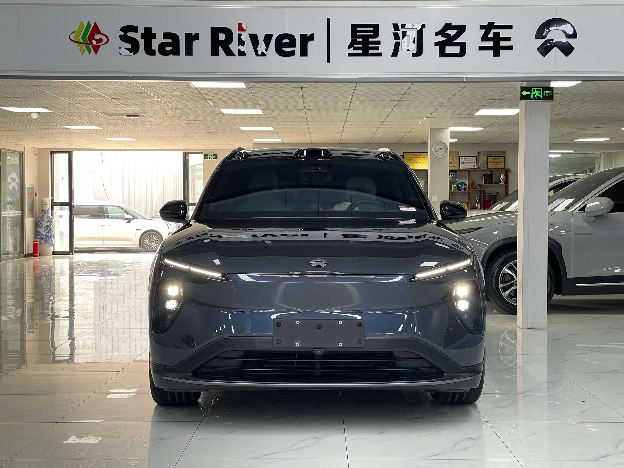 NIO ES6