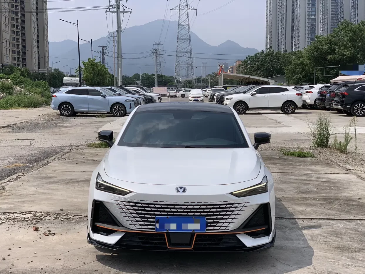 Changan UNI-V