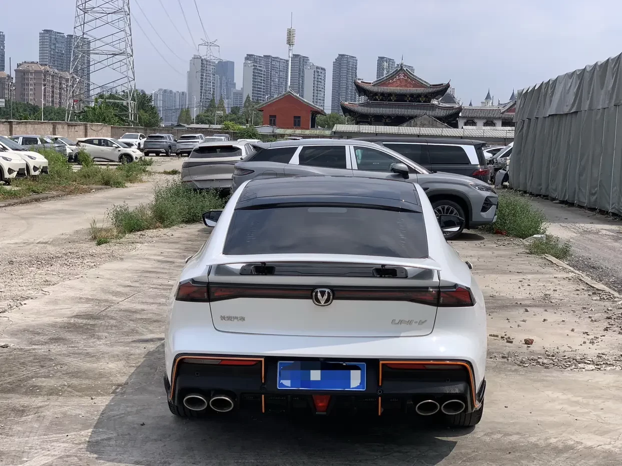 Changan UNI-V