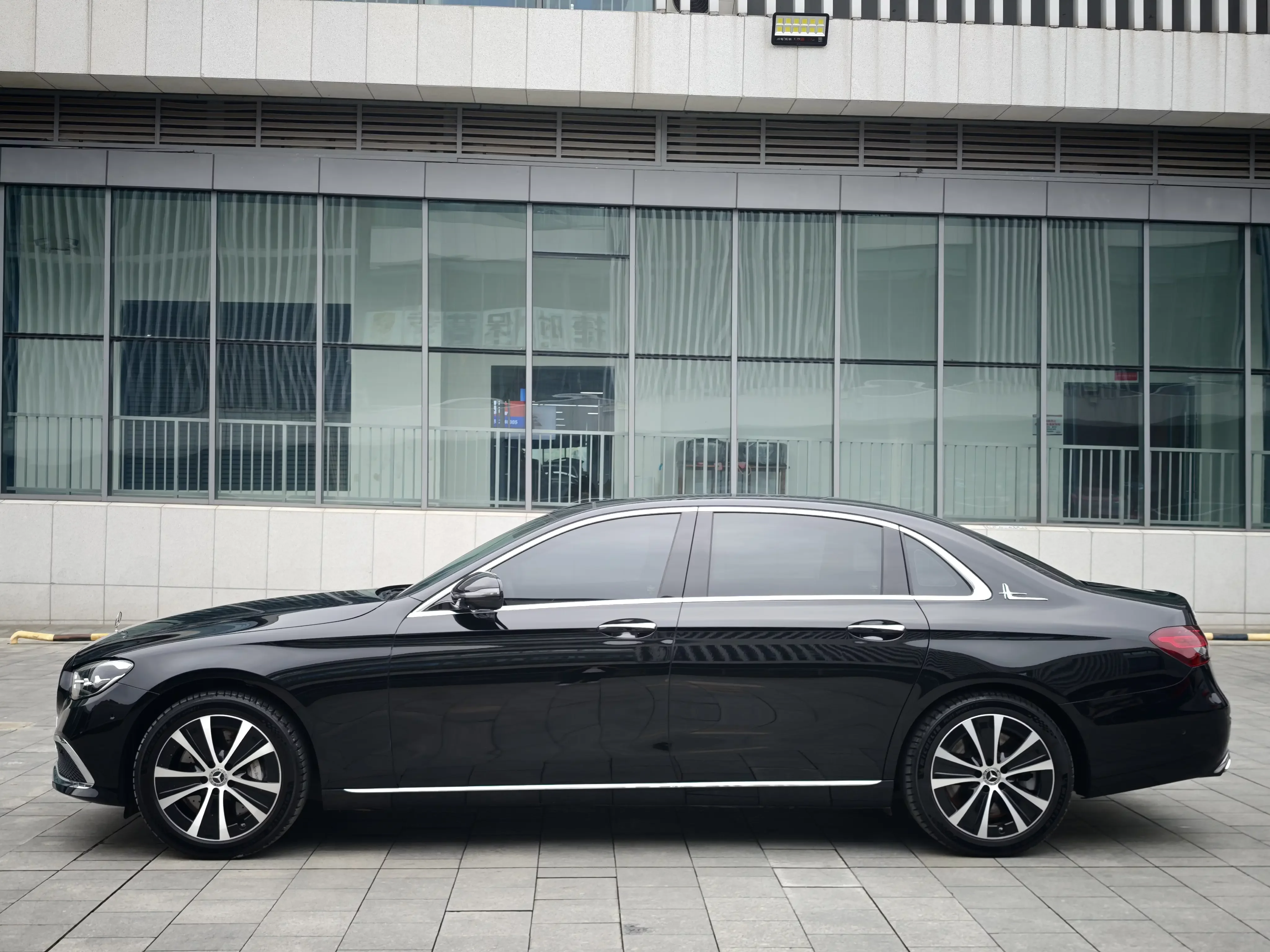 Mercedes-Benz E-Class PHEV