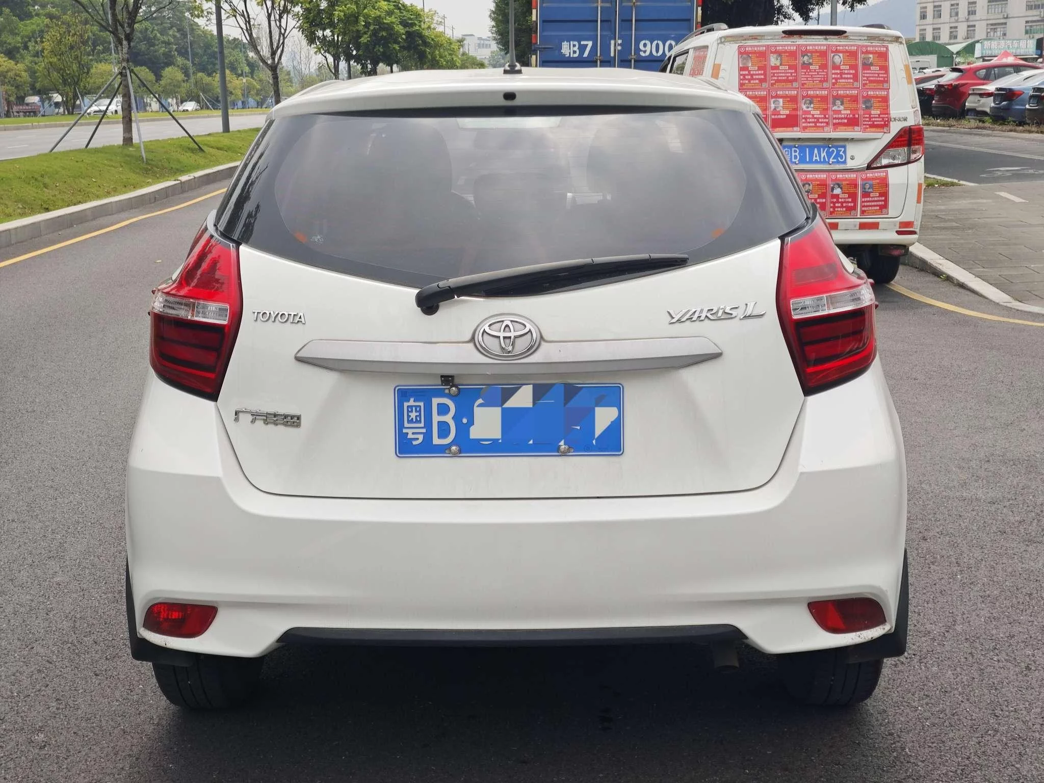 Toyota Yaris L