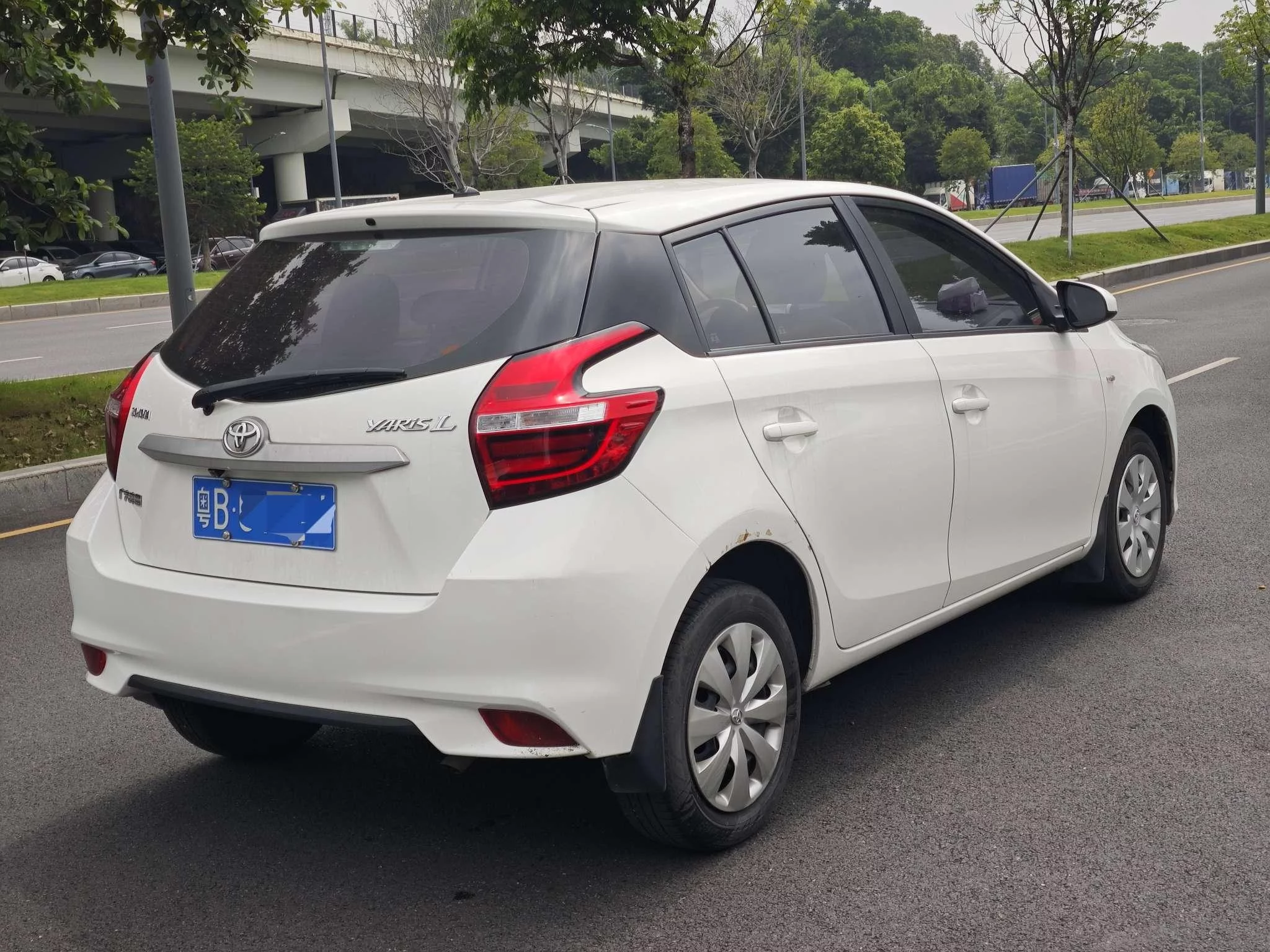 Toyota Yaris L