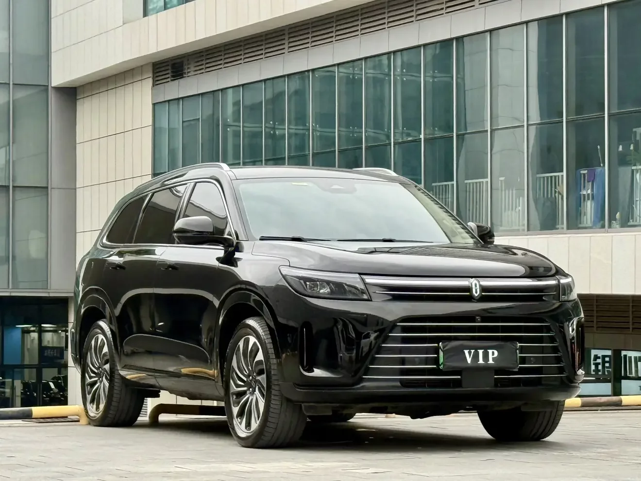 AITO M7